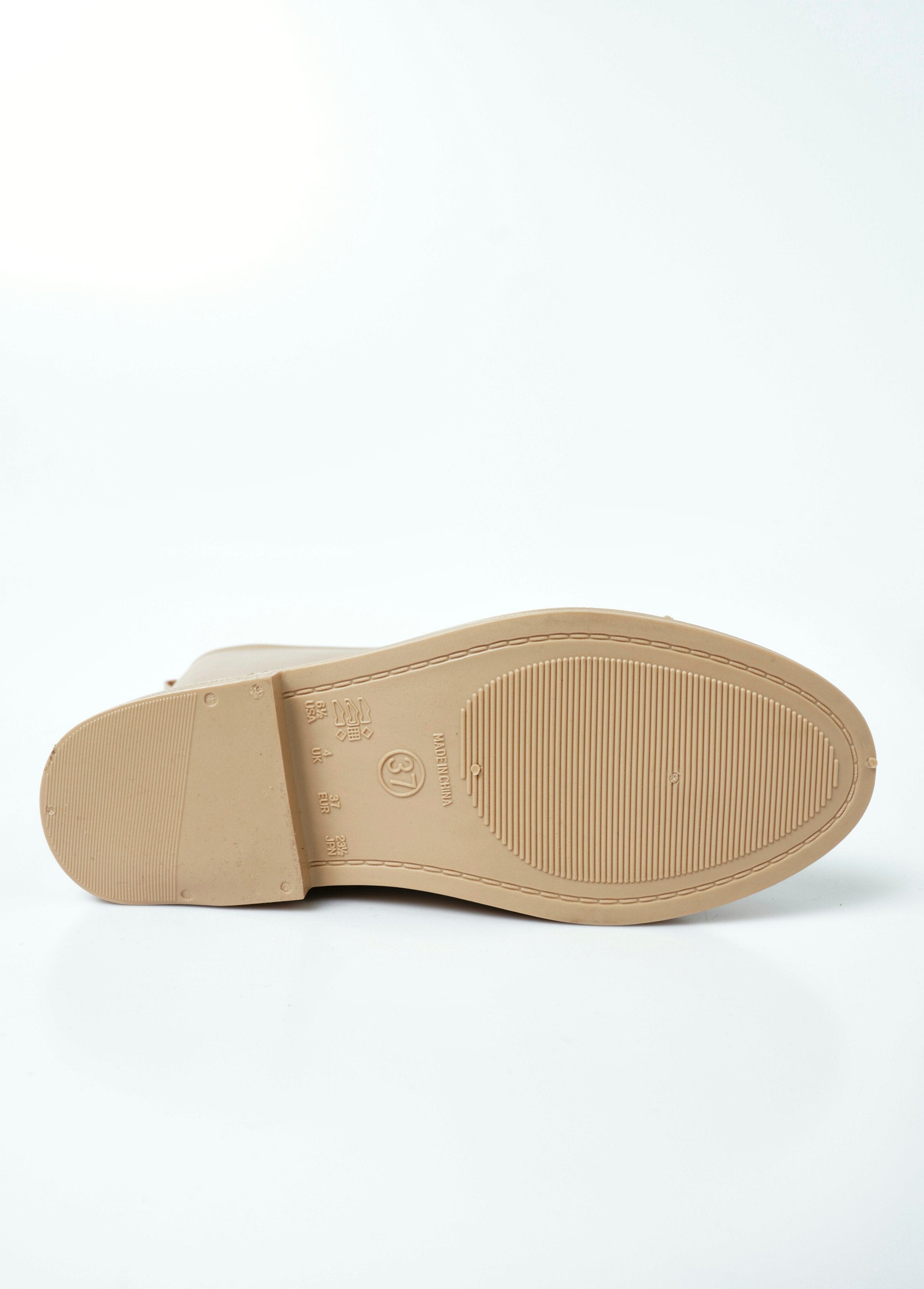 Rain_boots_with_visible_seams_Beige_UN1_slim
