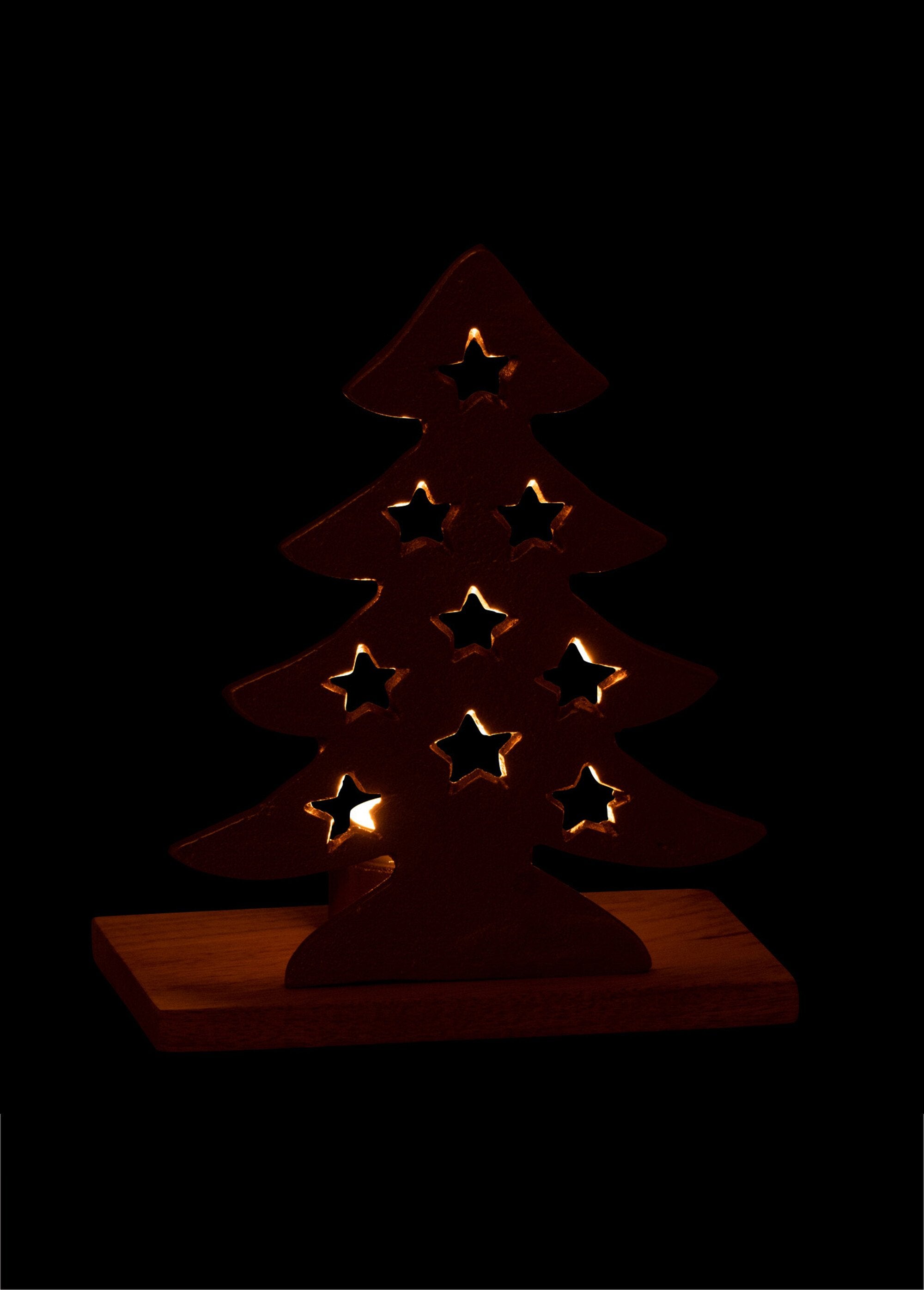Christmas_tree_candle_holder_in_metal_and_wood_Golden_DE1_slim