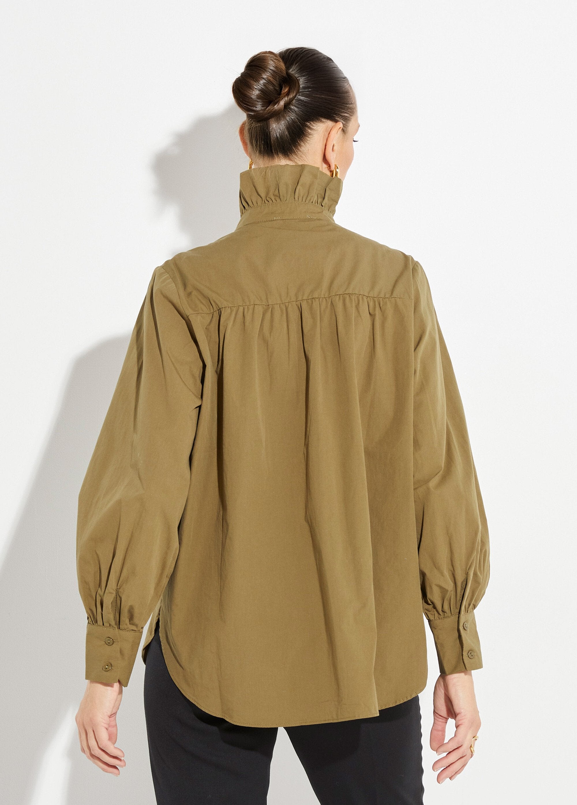 Blouse_with_a_pleated_high_collar_Khaki_DO1_slim