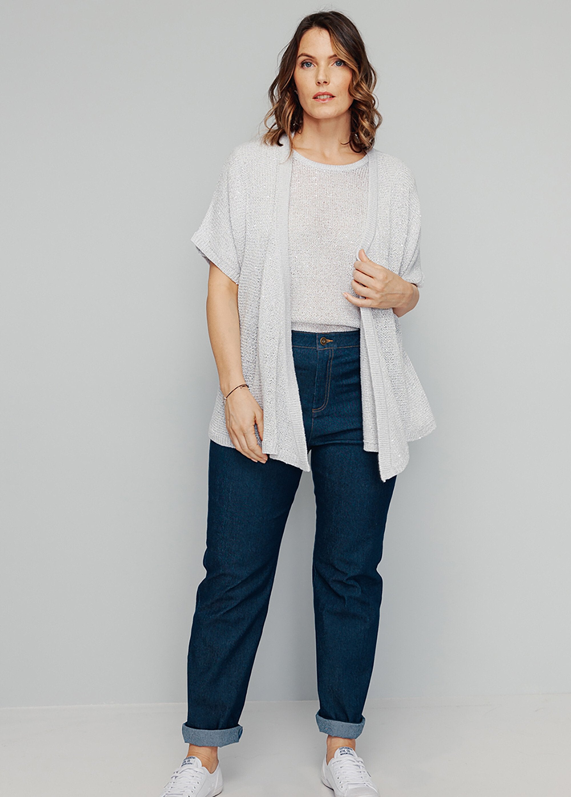 Shiny_knit_bolero_vest_Money_SF1_curvy