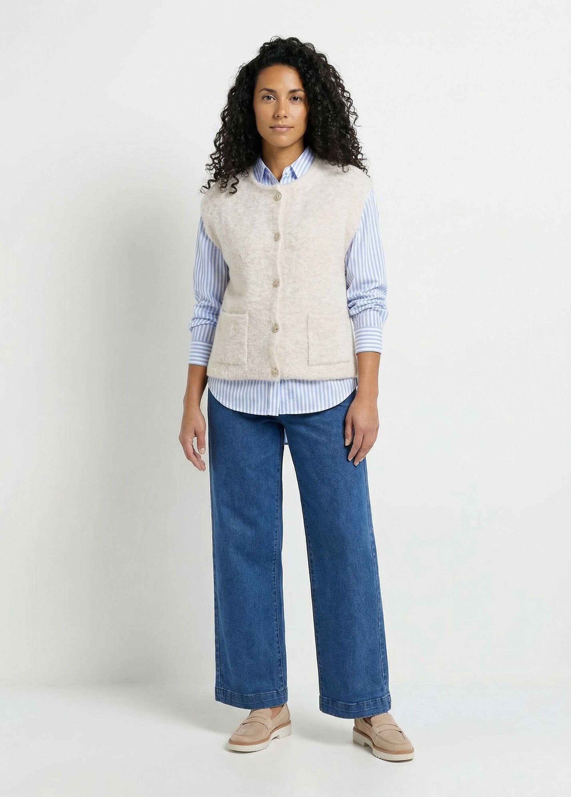 Gilet_sans_manches_boutons_dorés_maille_bouclette_Beige_SF1_slim