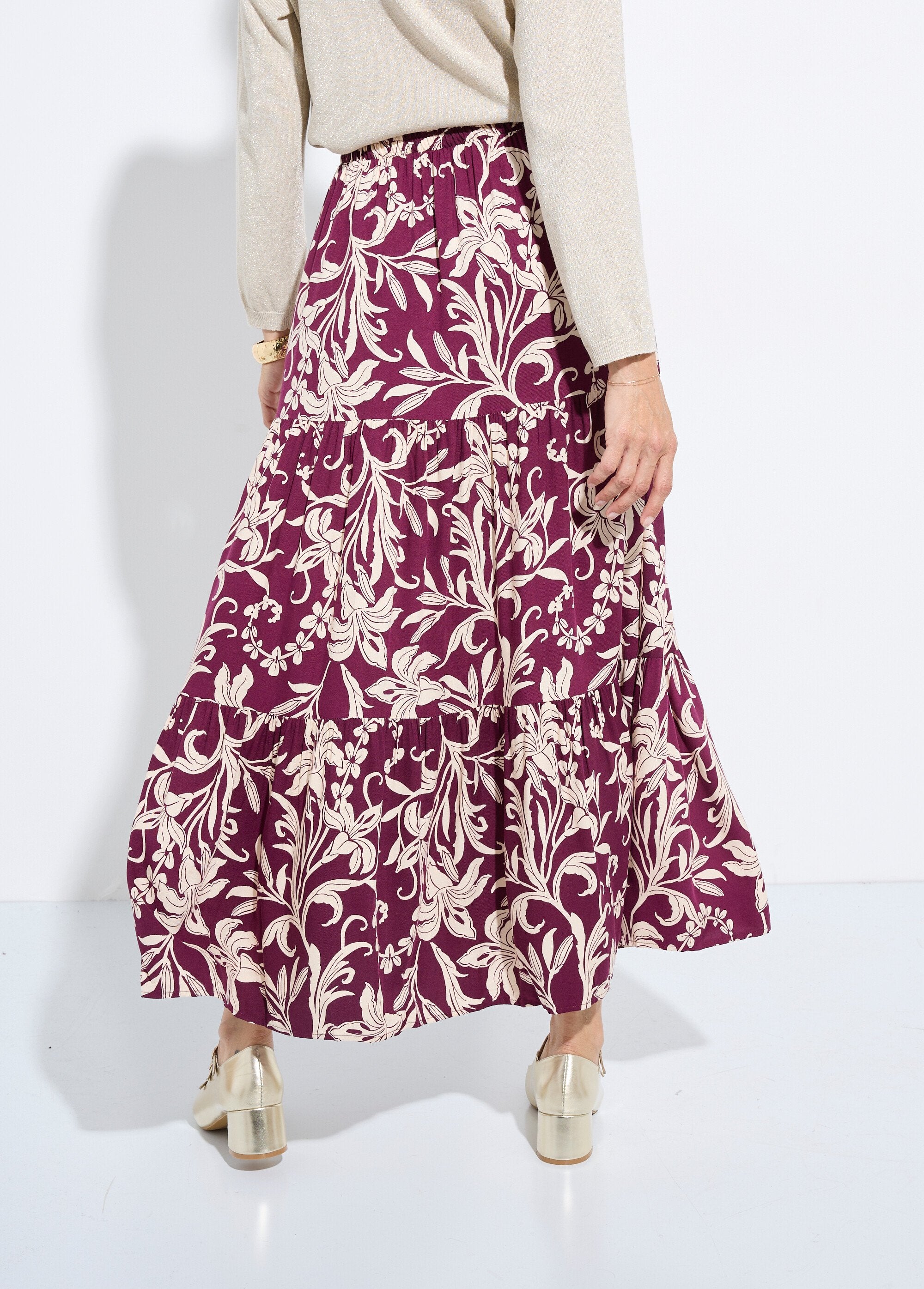 Long_ruffled_skirt_with_lily_pattern_Purple_and_ecru_DO1_slim