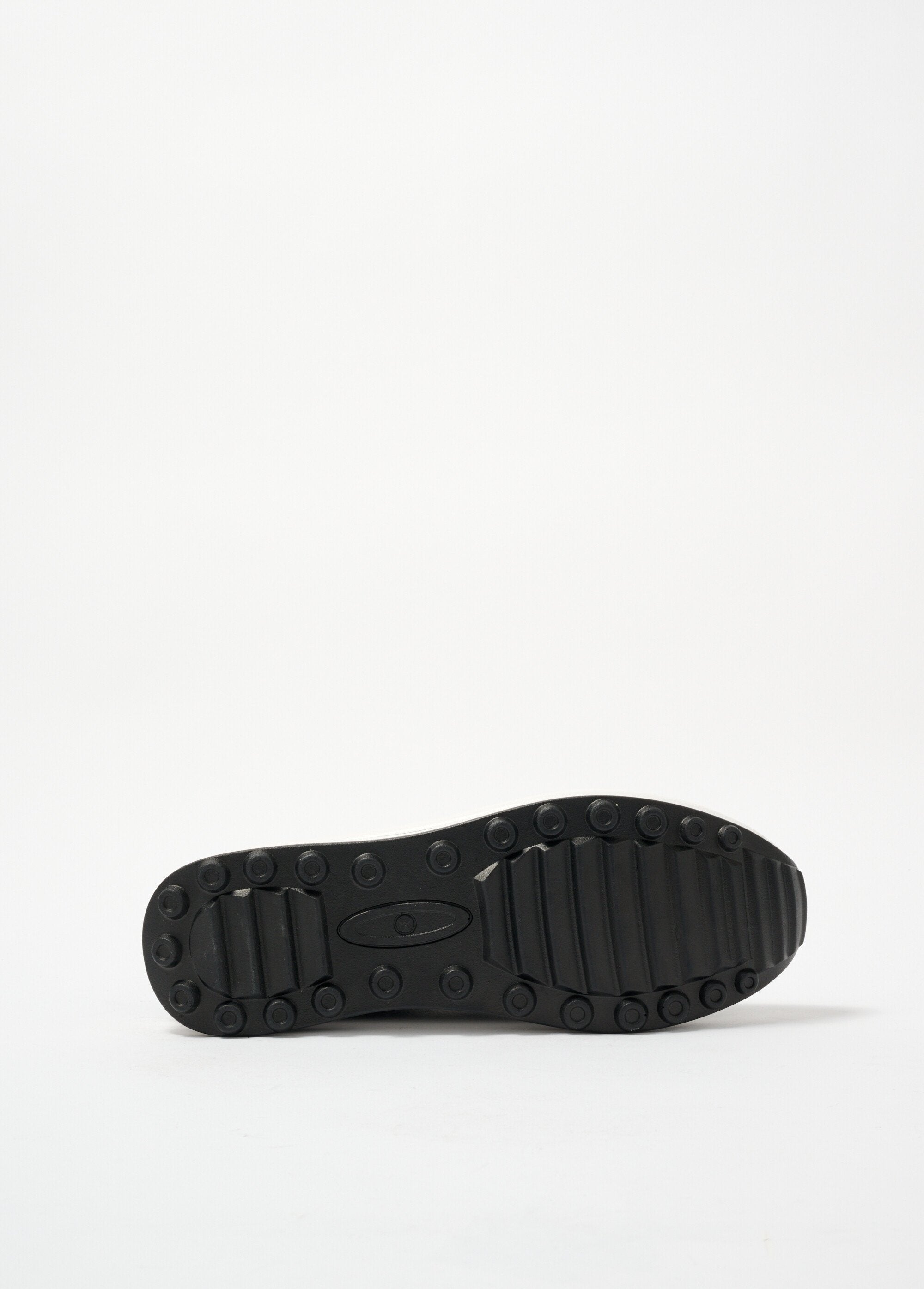 Perforated_leather_sneakers_Black_UN1_slim