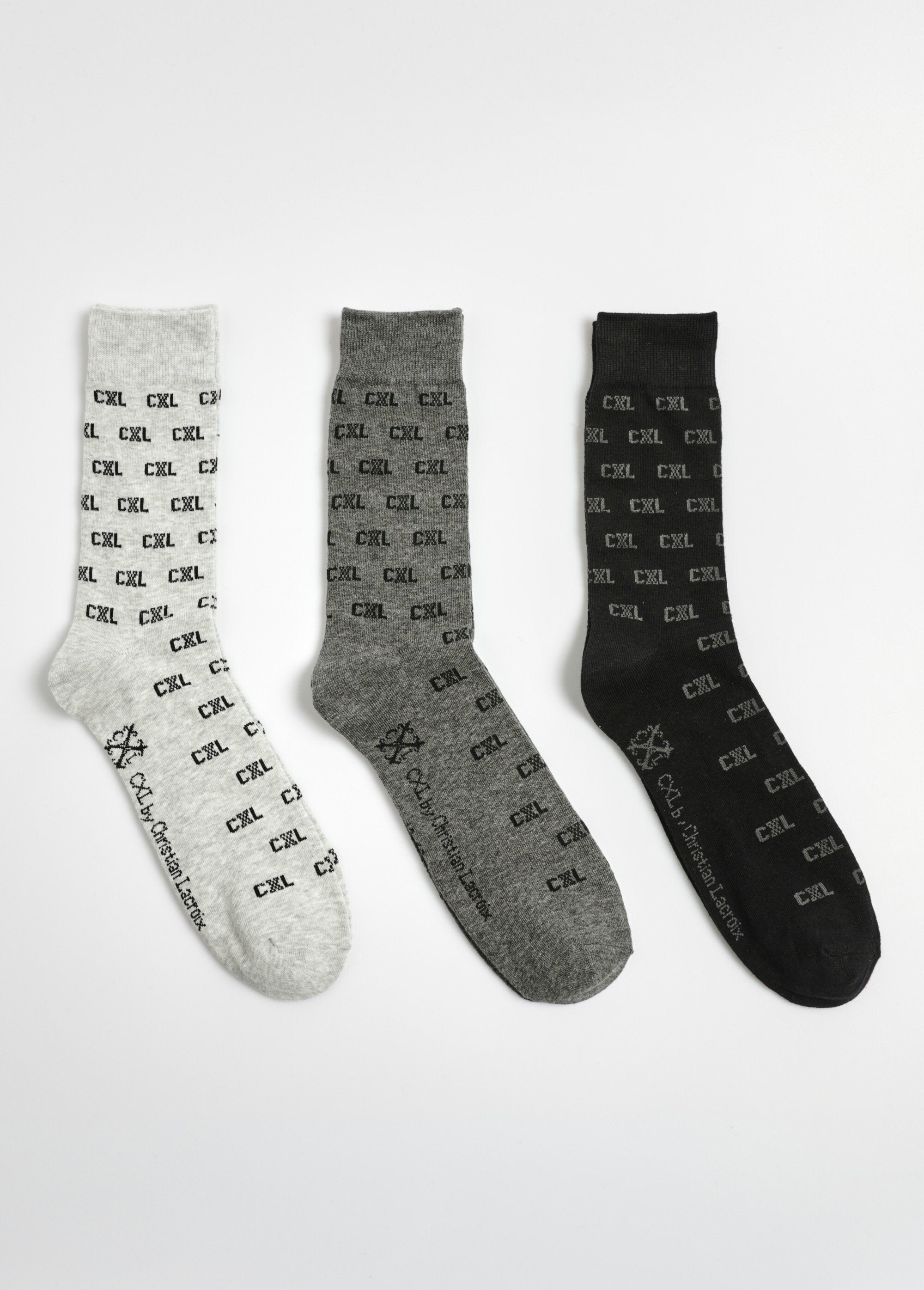 Pack_of_3_socks,_logo_Black_matching__DE1_slim