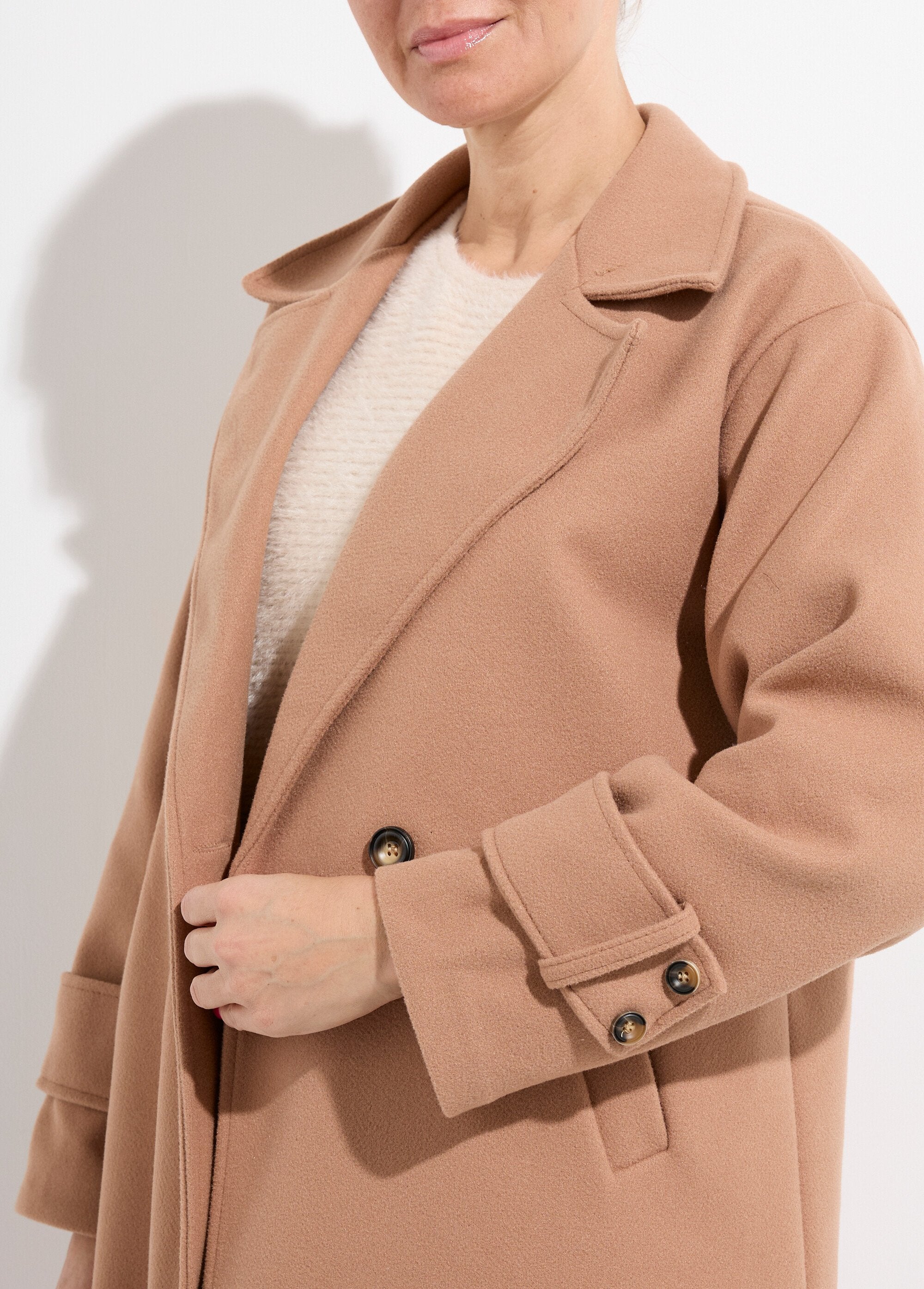 Chic_long_wool-style_coat_camel_DE1_slim