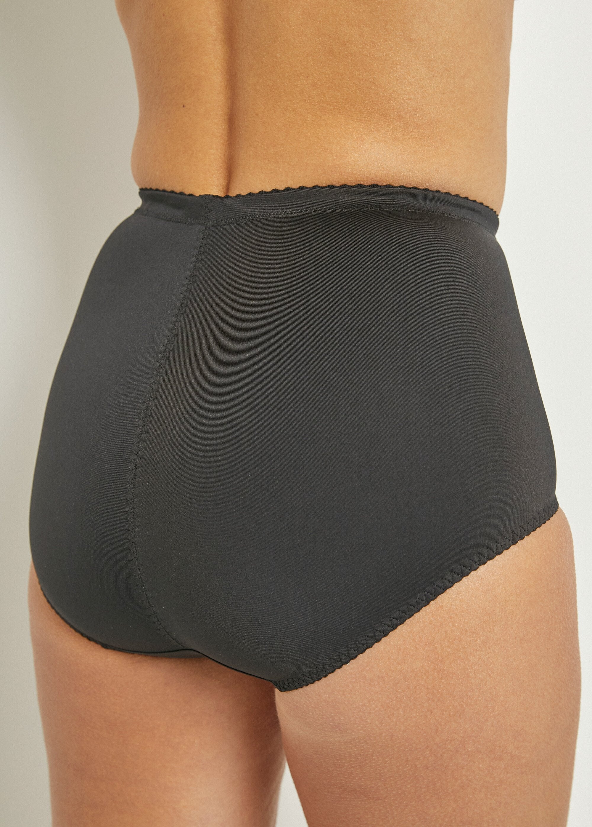 High-waisted_shapewear_panties_Black_DO1_slim