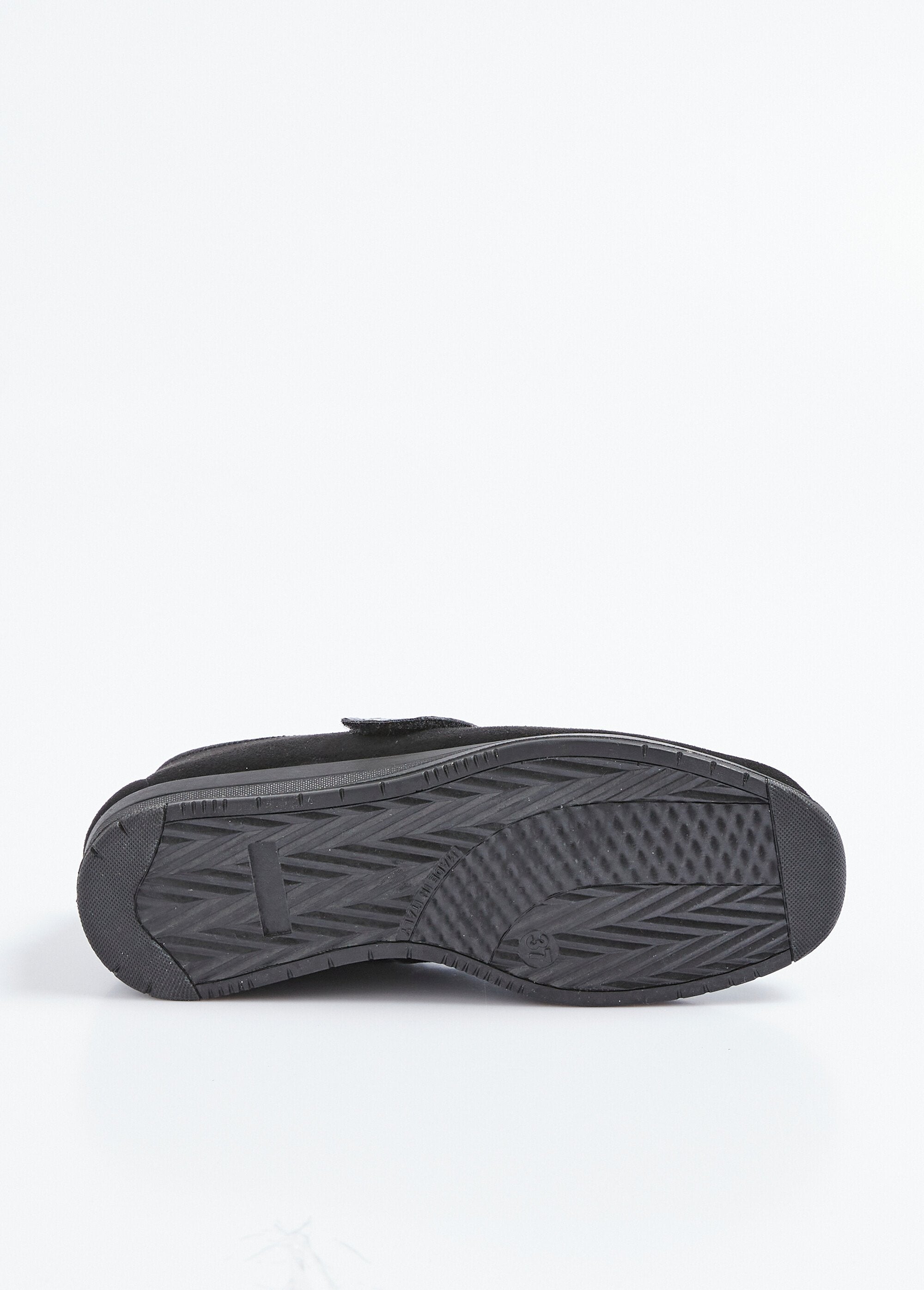 Elasticated_Velcro_moccasins,_comfortable_width,_interlocking_Black_UN1_slim