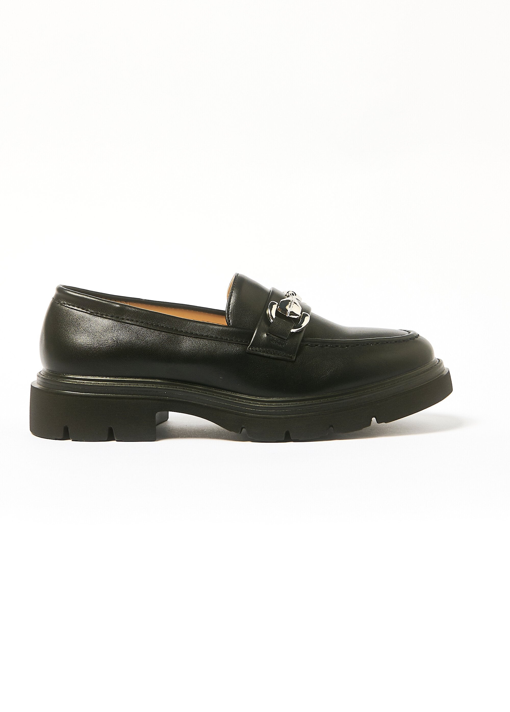 Loafers_with_notched_sole_and_metal_bit_Black_DR1_slim