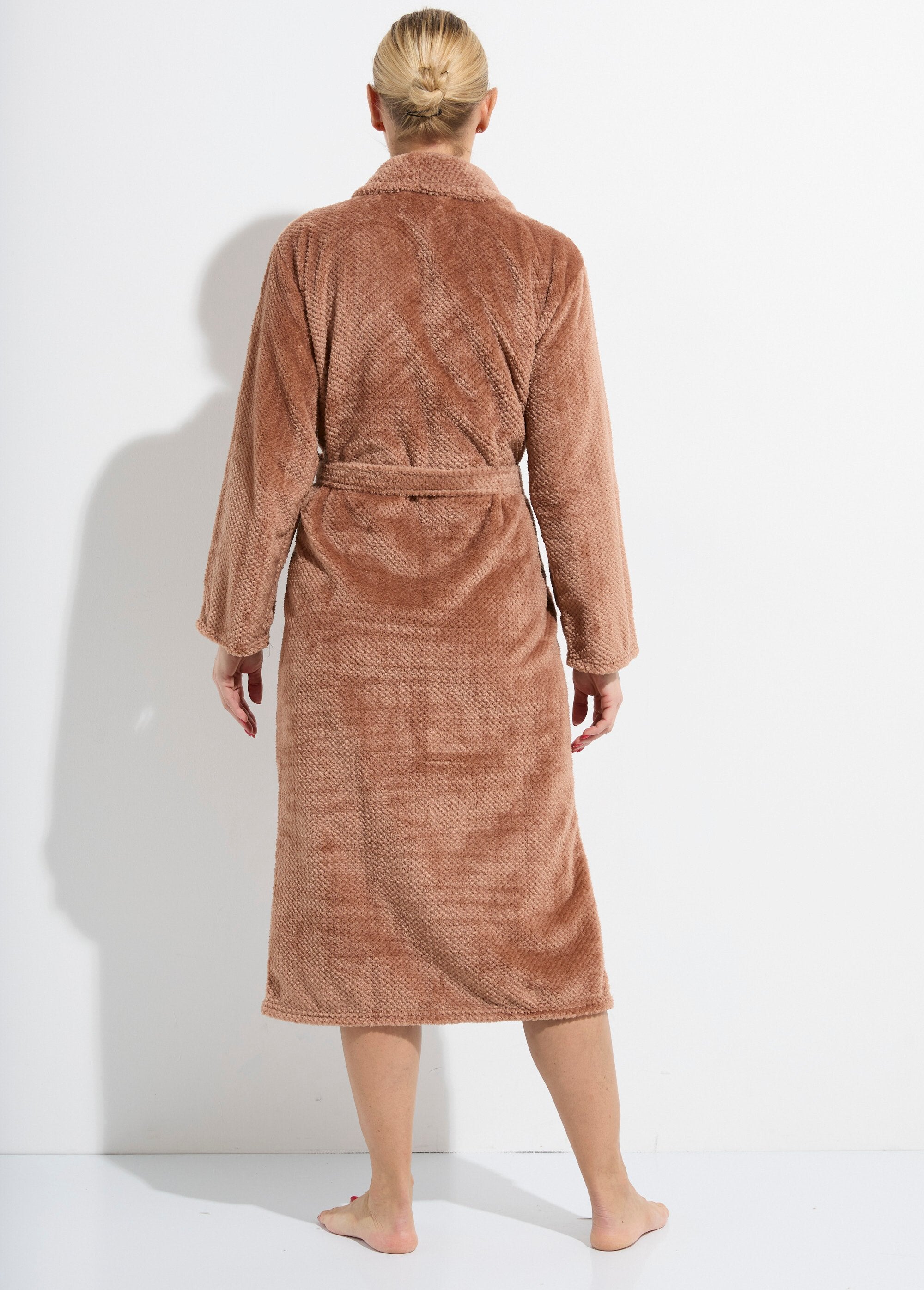 Long_fancy_fleece_bathrobe_Mocha_DO1_slim