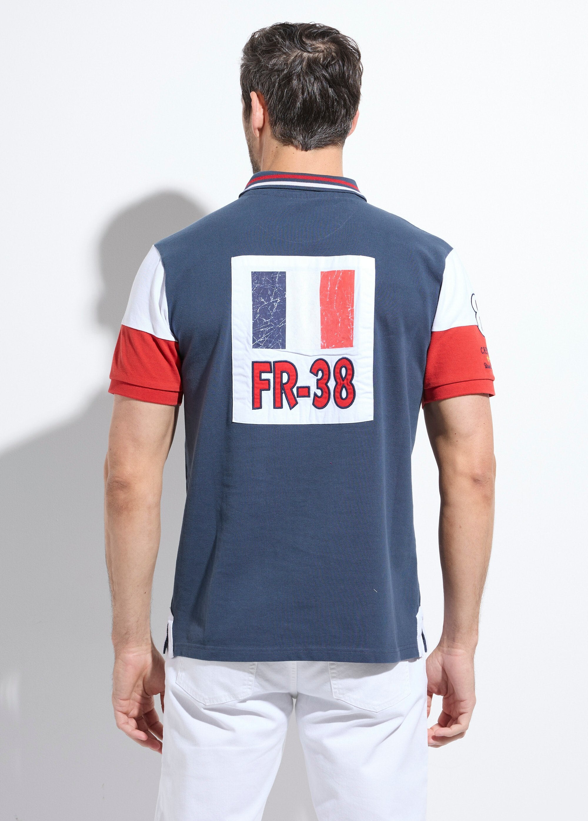 Tricolor_polo_shirt_with_chic_sportswear_details_Marine_DO1_slim