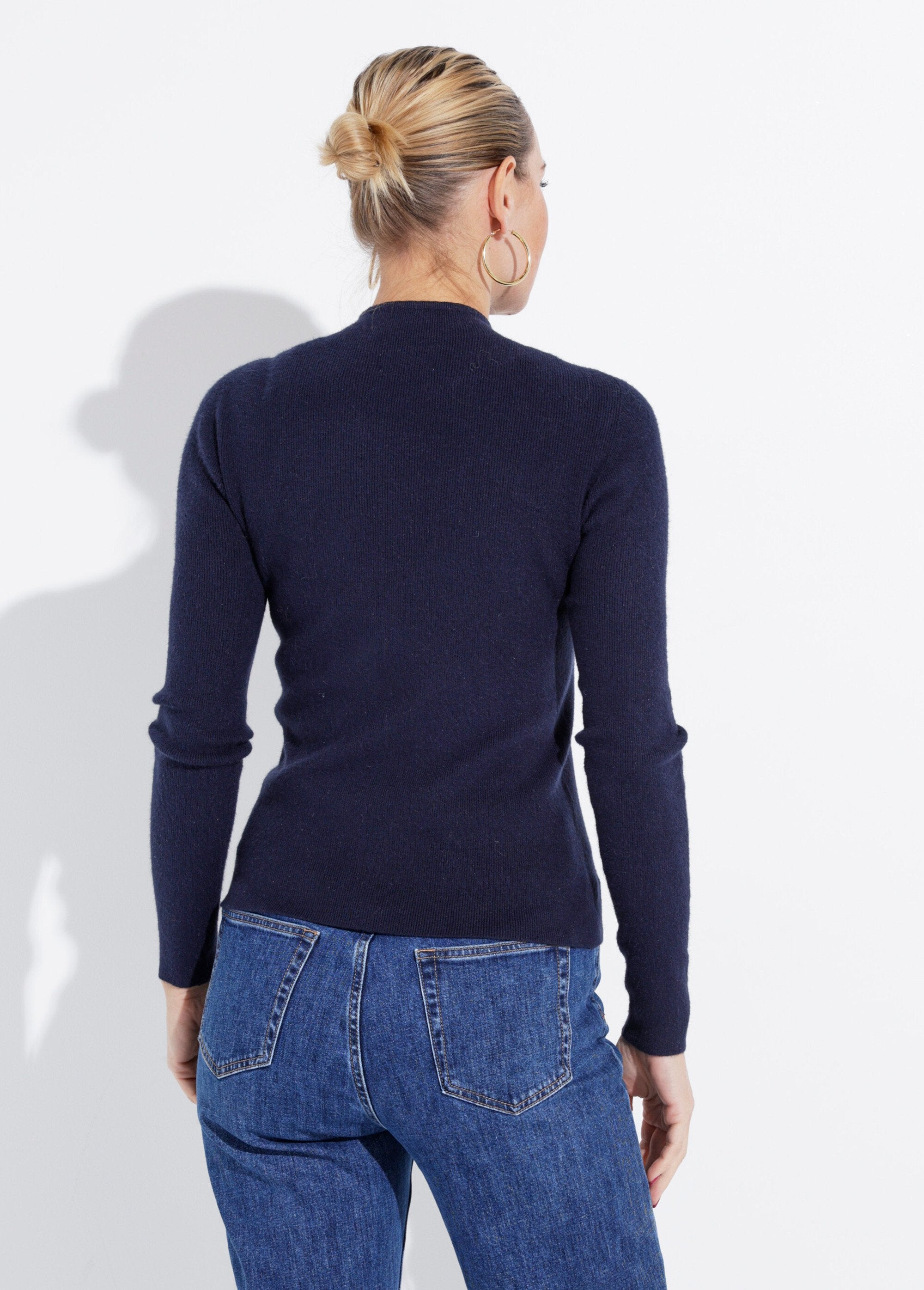Slim_fit_roll_neck_sweater_Marine_DO1_slim