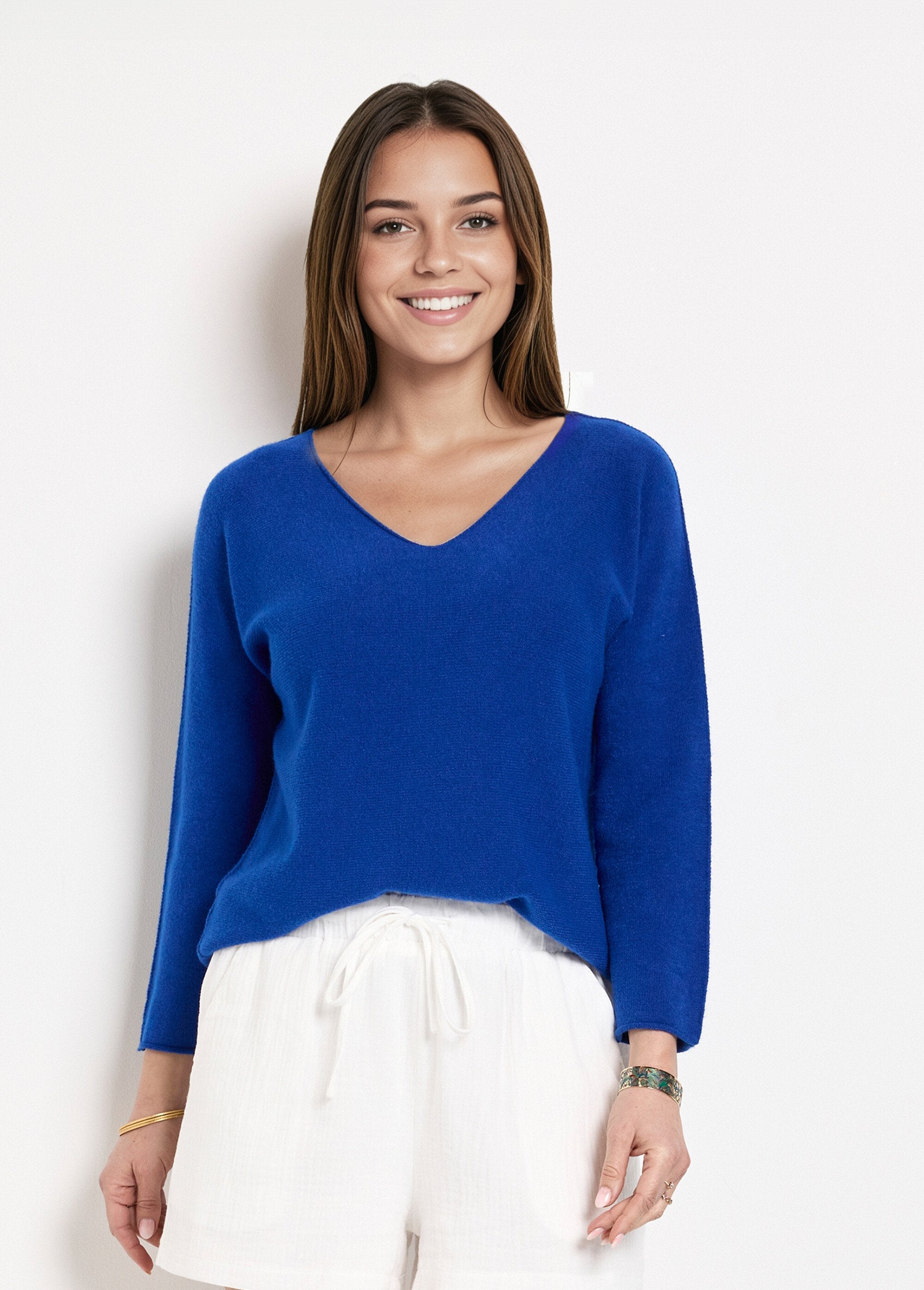 Seamless_long-sleeved_V-neck_sweater_Royal_blue_FA1_slim