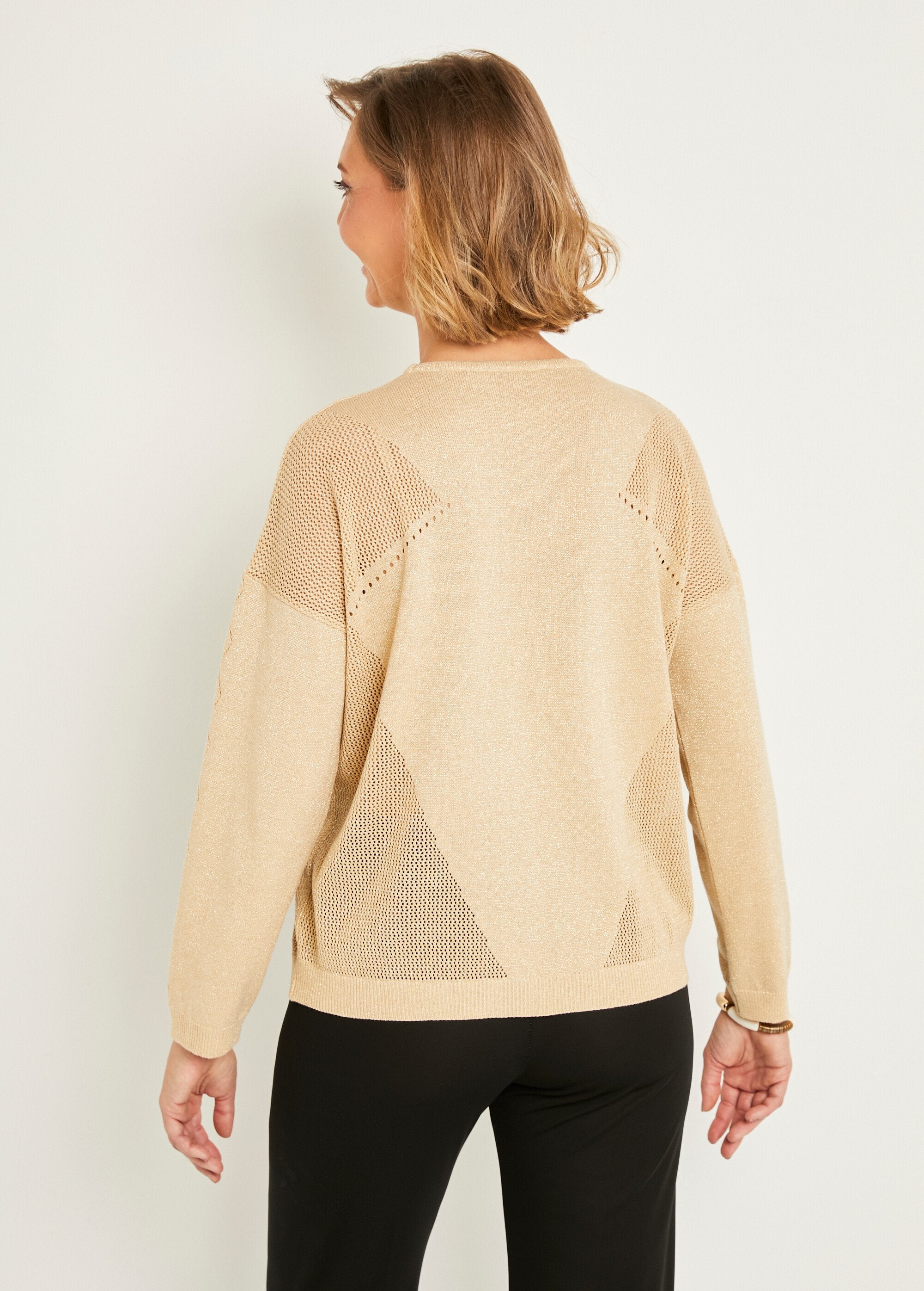 Fine_short_iridescent_openwork_sweater_with_long_sleeves_Golden_DO1_slim