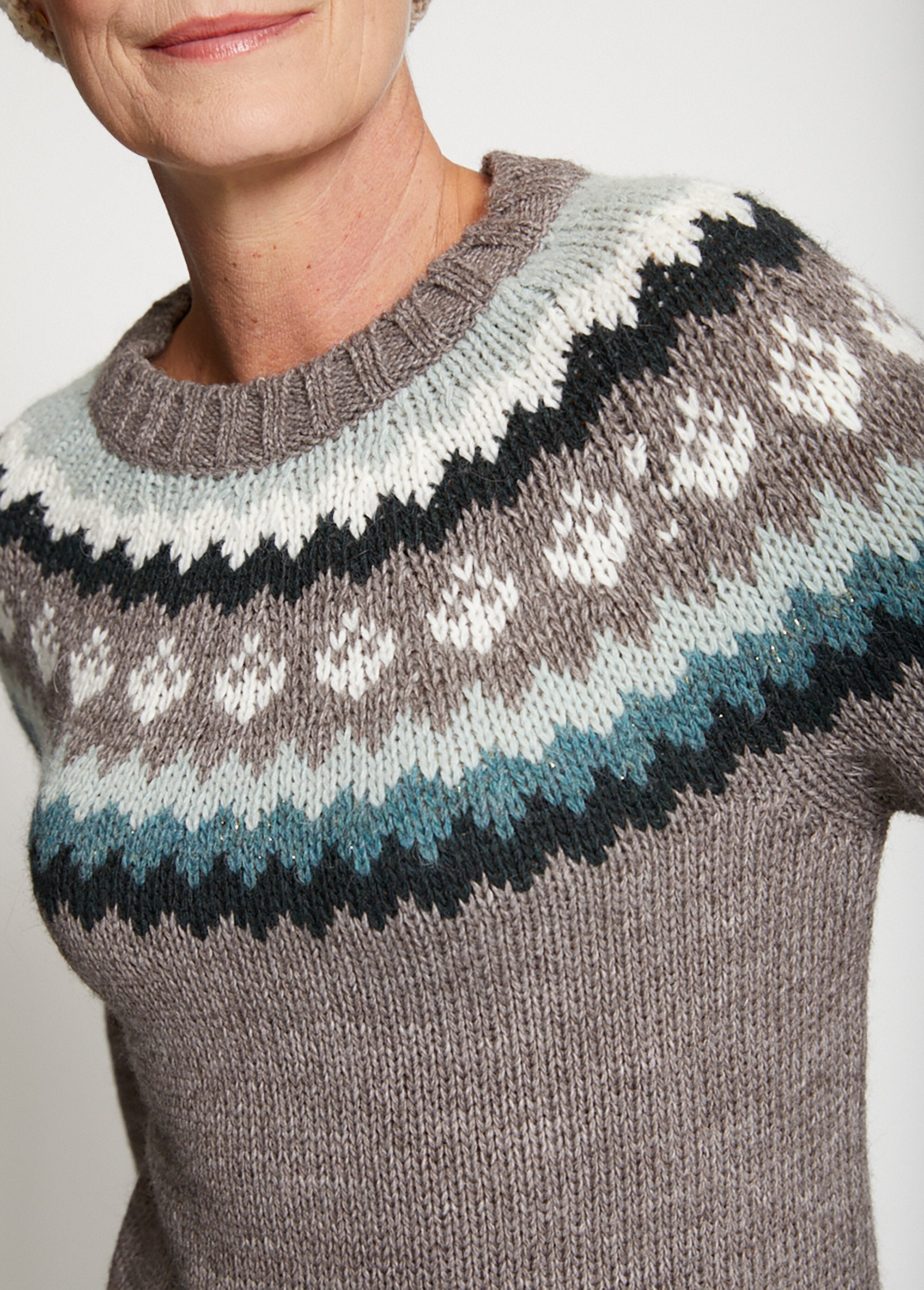 Plain_placed_jacquard_sweater_Taupe_and_green_DE1_slim