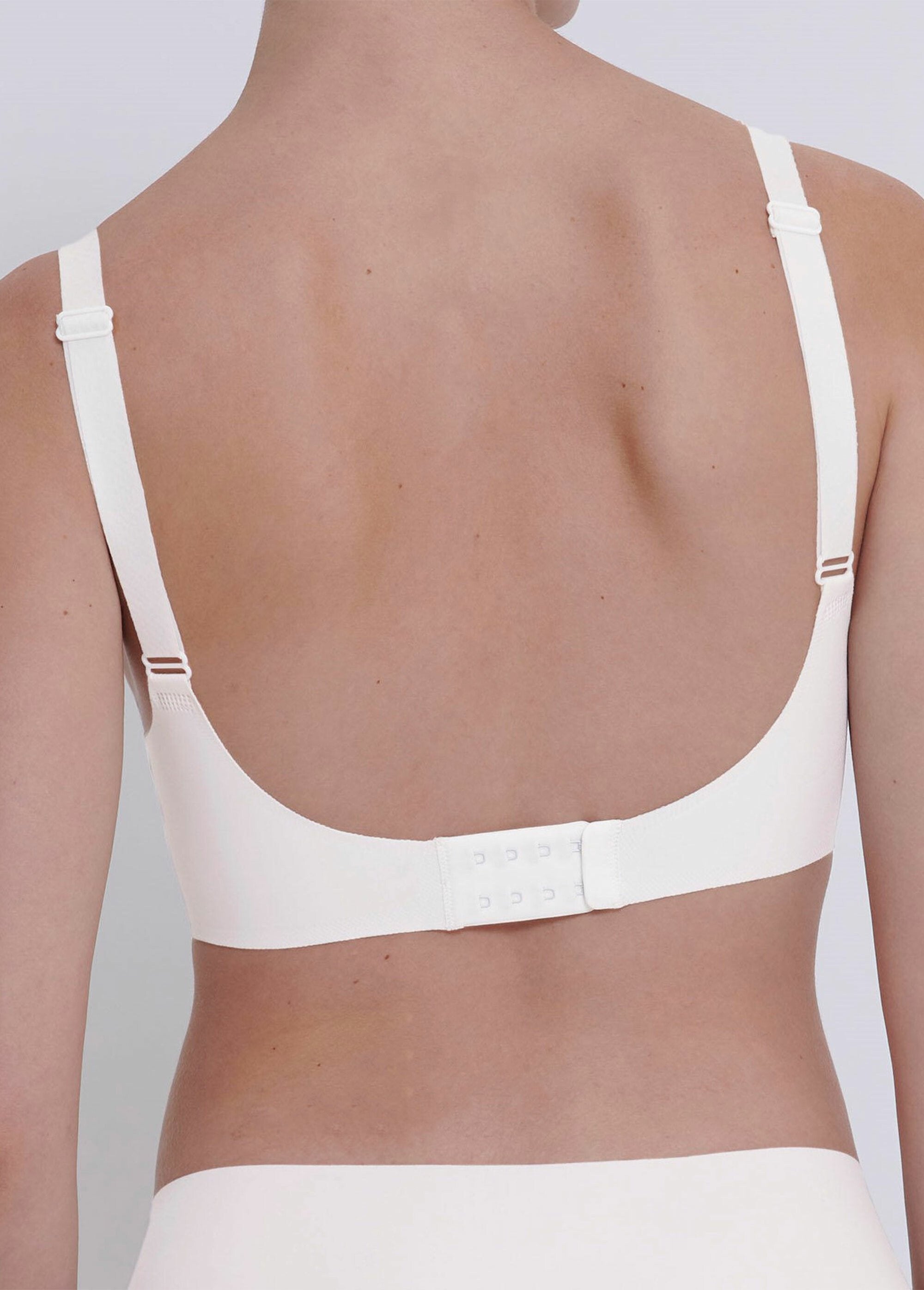 Soft_Bra_Zero_Feel_Bra_White_DO1_slim