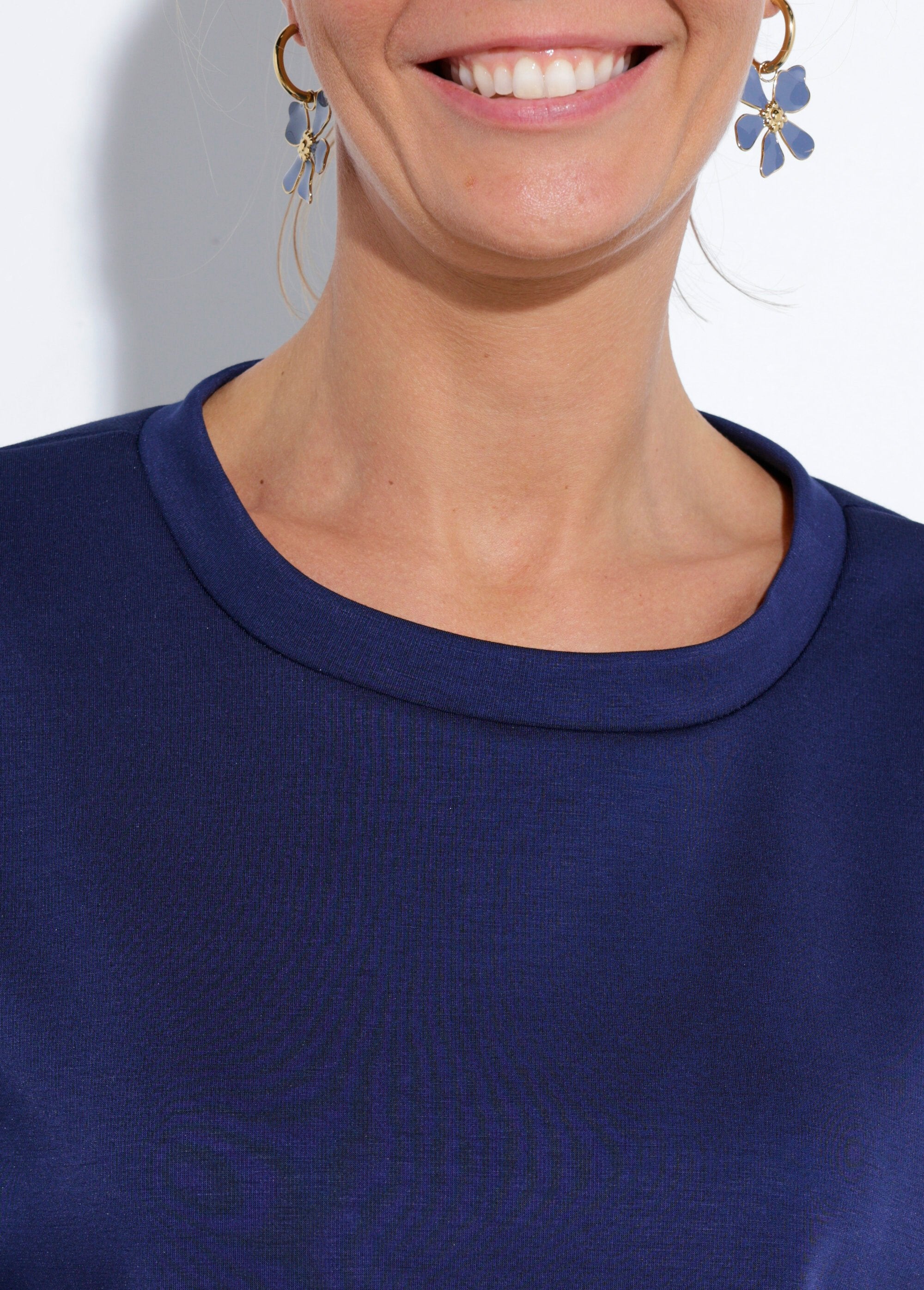 Comfort_fit_sweatshirt_with_3/4_sleeves_Marine_DE1_slim