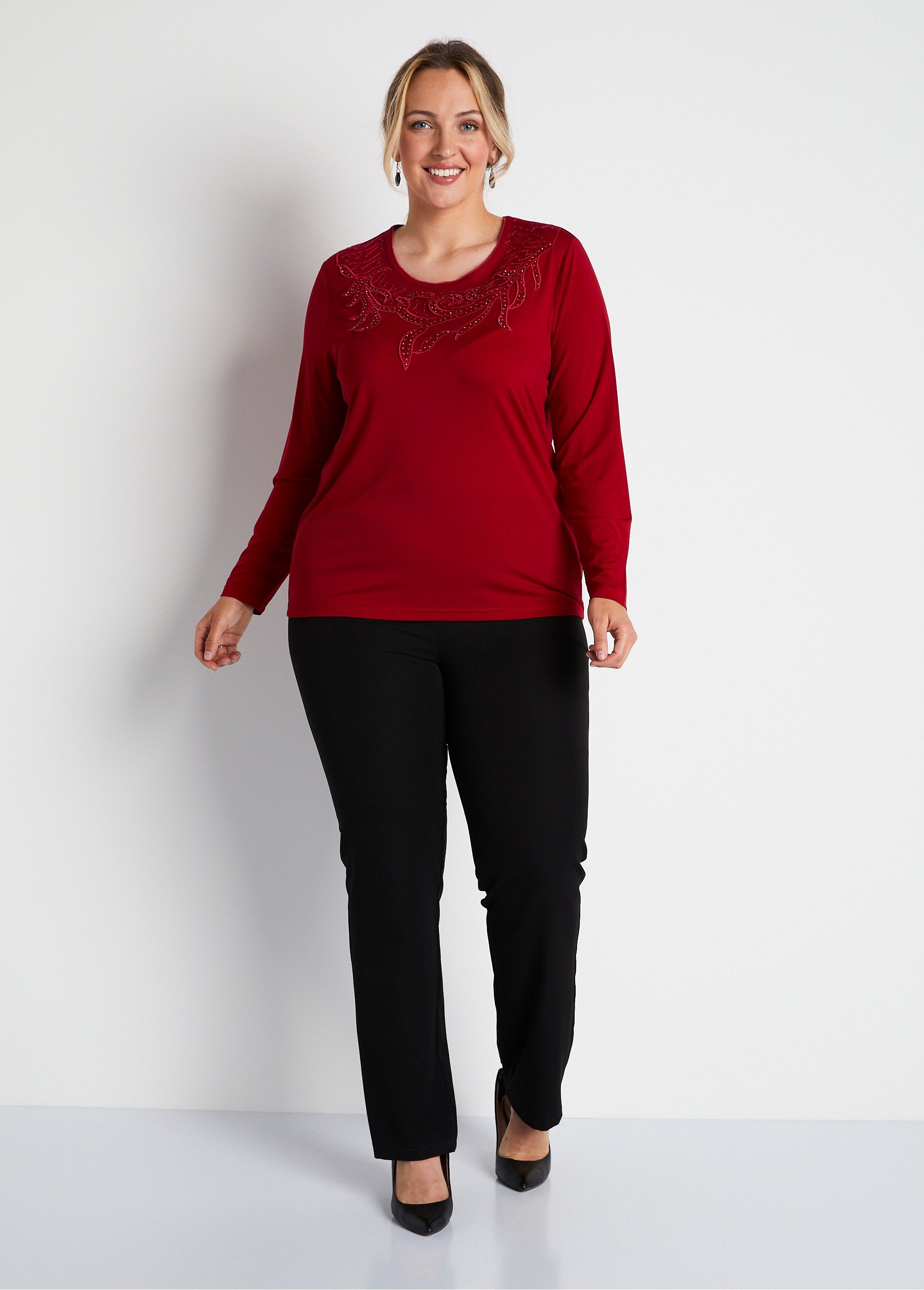 Short_round_neck_rhinestone_embroidered_fishnet_t-shirt_Red_SF1_curvy