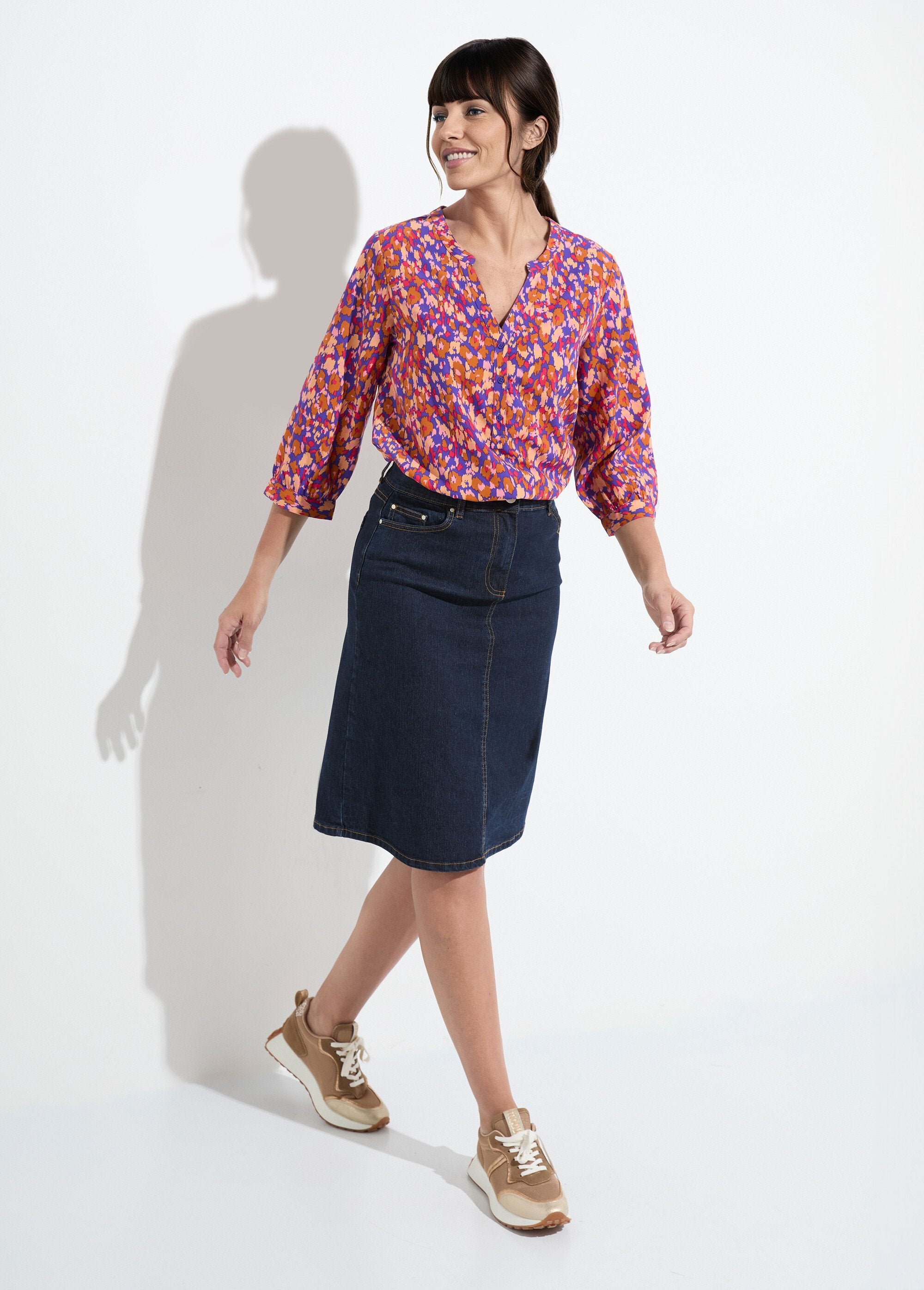 Loose-fitting_button-down_tunic_with_3/4-length_sleeves_Navy_and_ochre_SF1_slim