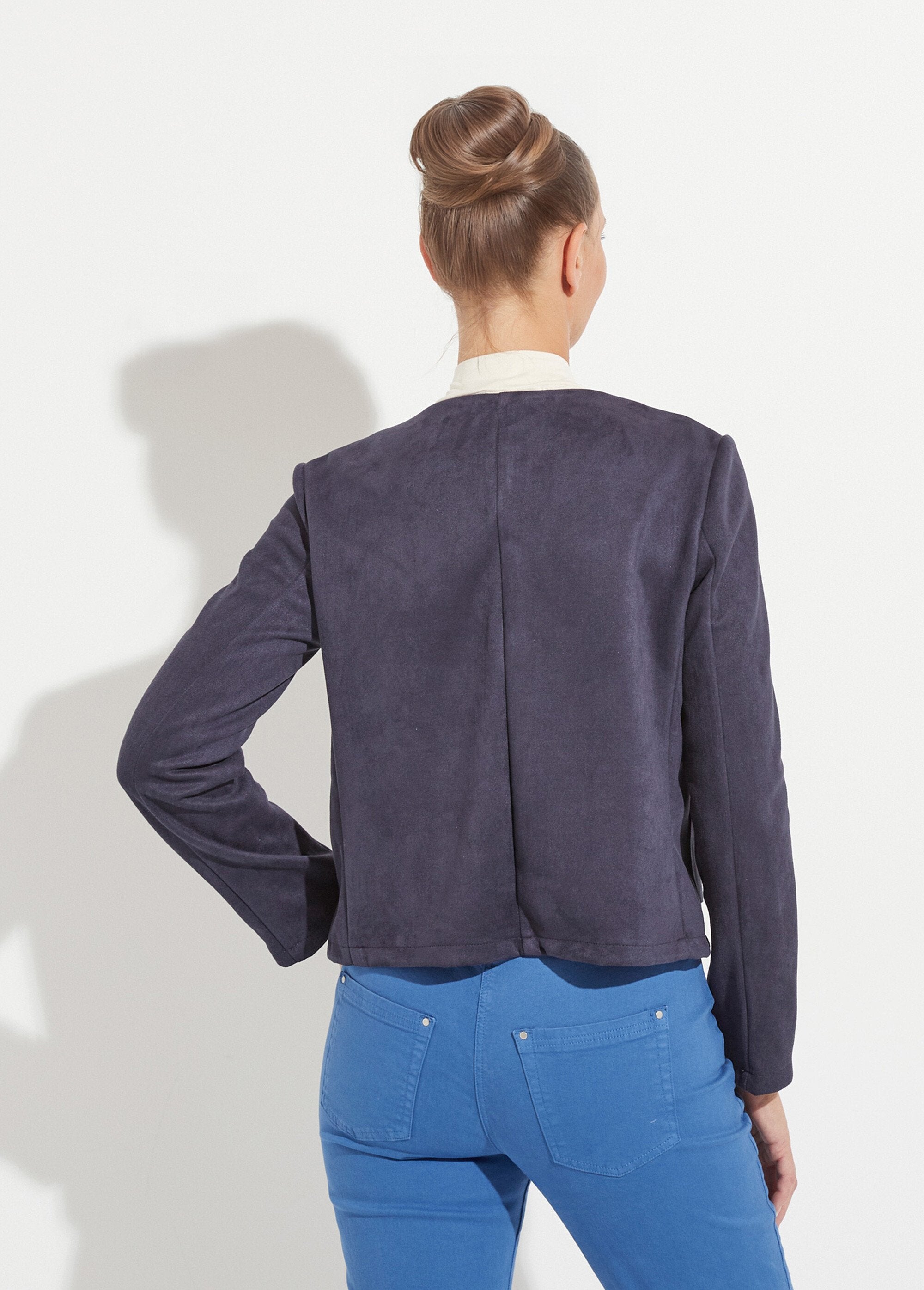 Short_navy_collarless_button-down_jacket_Marine_DO1_slim