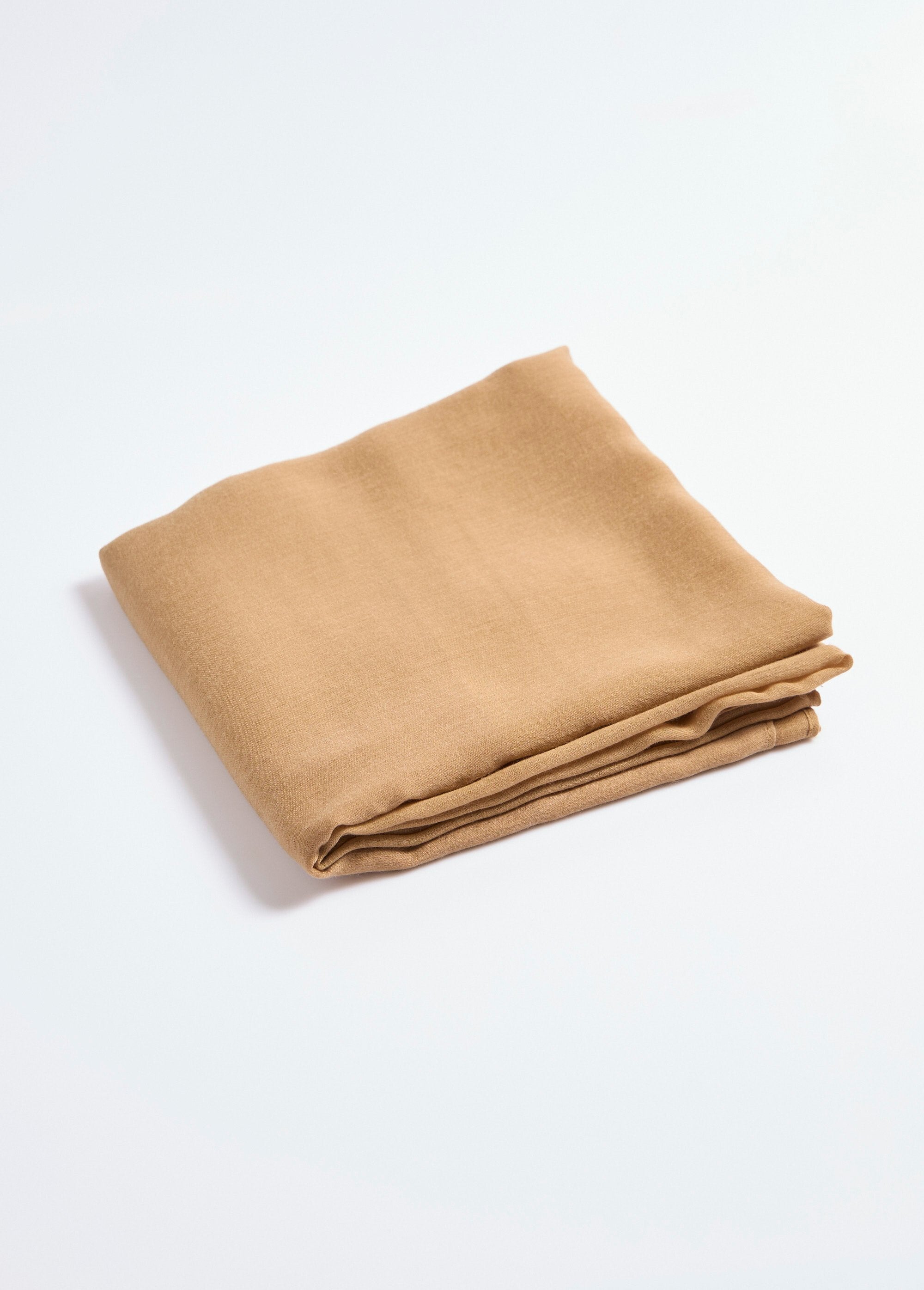 Flowing_pareo_stole_to_tie_camel_DE1_slim