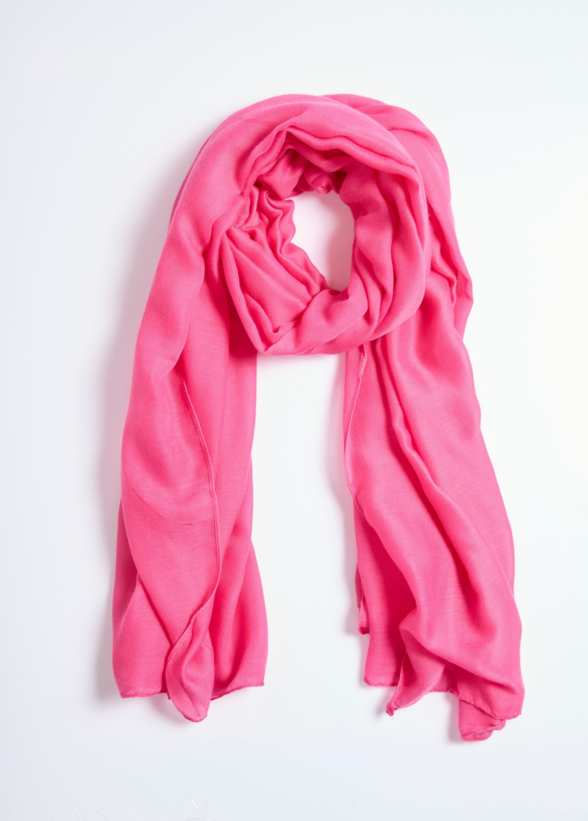 Flowing_pareo_stole_to_tie_Fuchsia_FA1_slim