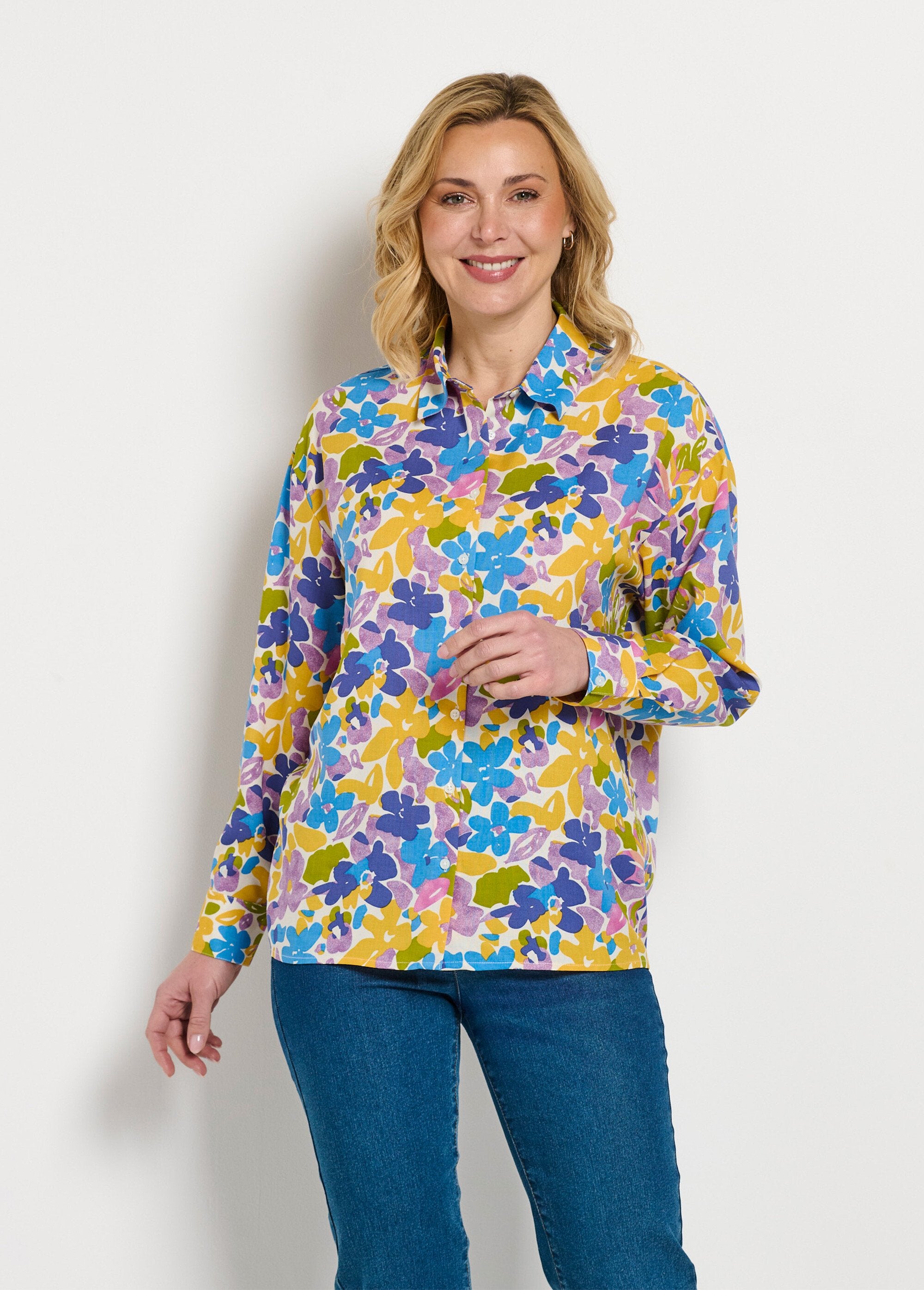 Long,_flowing_floral_print_button-up_blouse_Multicolor_FA1_slim