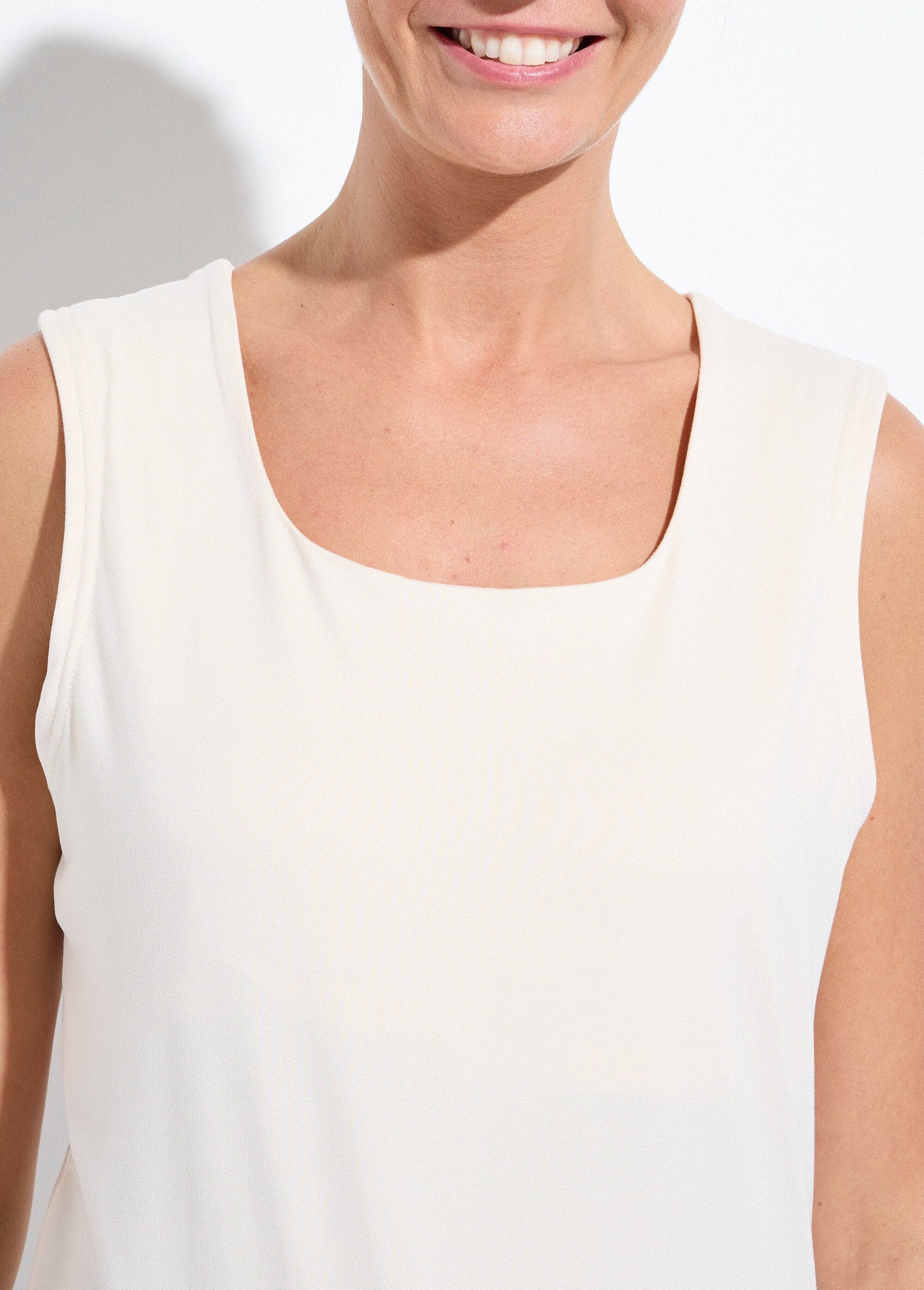 Dancer_collar_tank_top_with_wide_straps_Ecru_DE1_slim