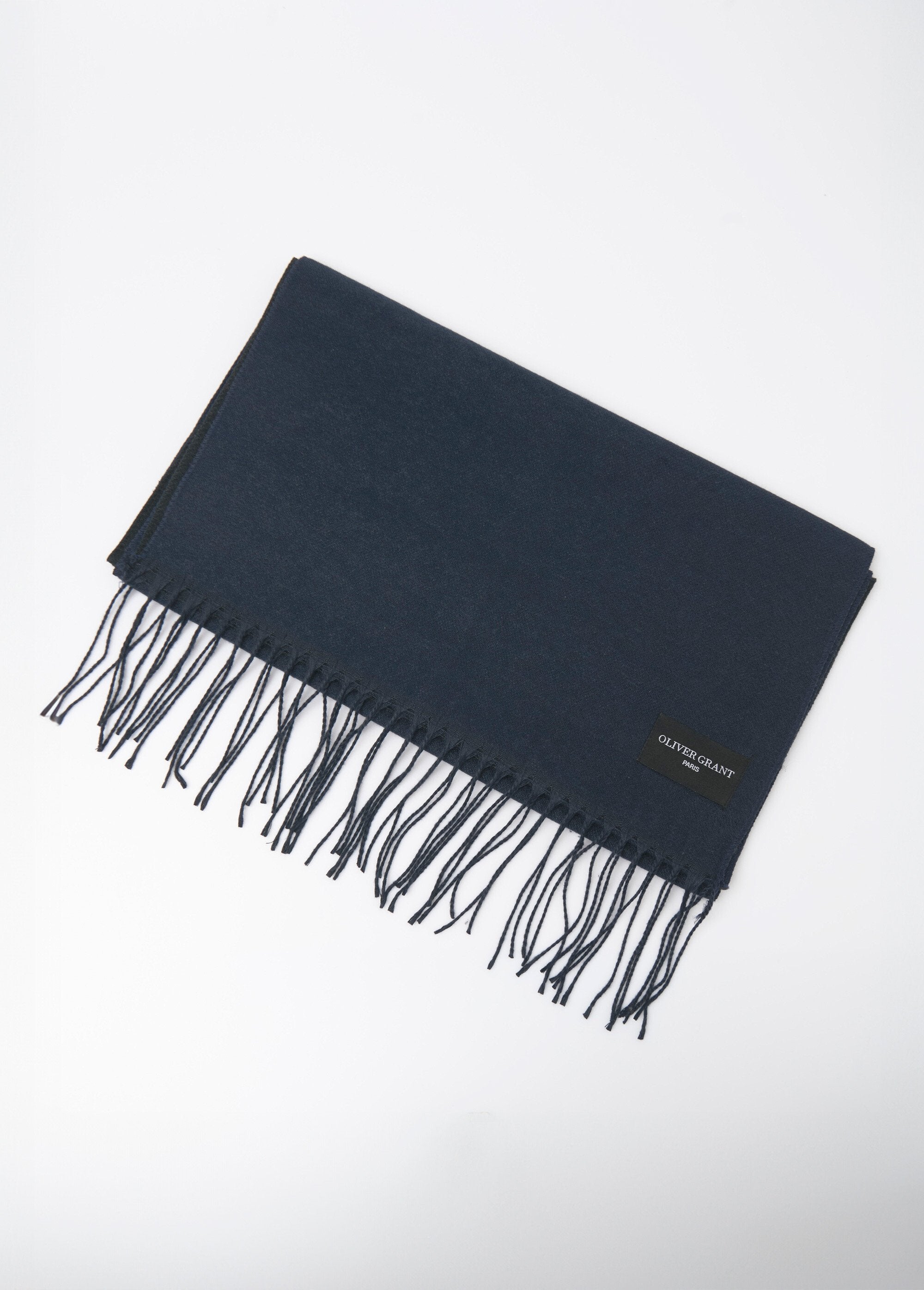 Reversible_two-tone_fringed_scarf_Marine_FA1_slim