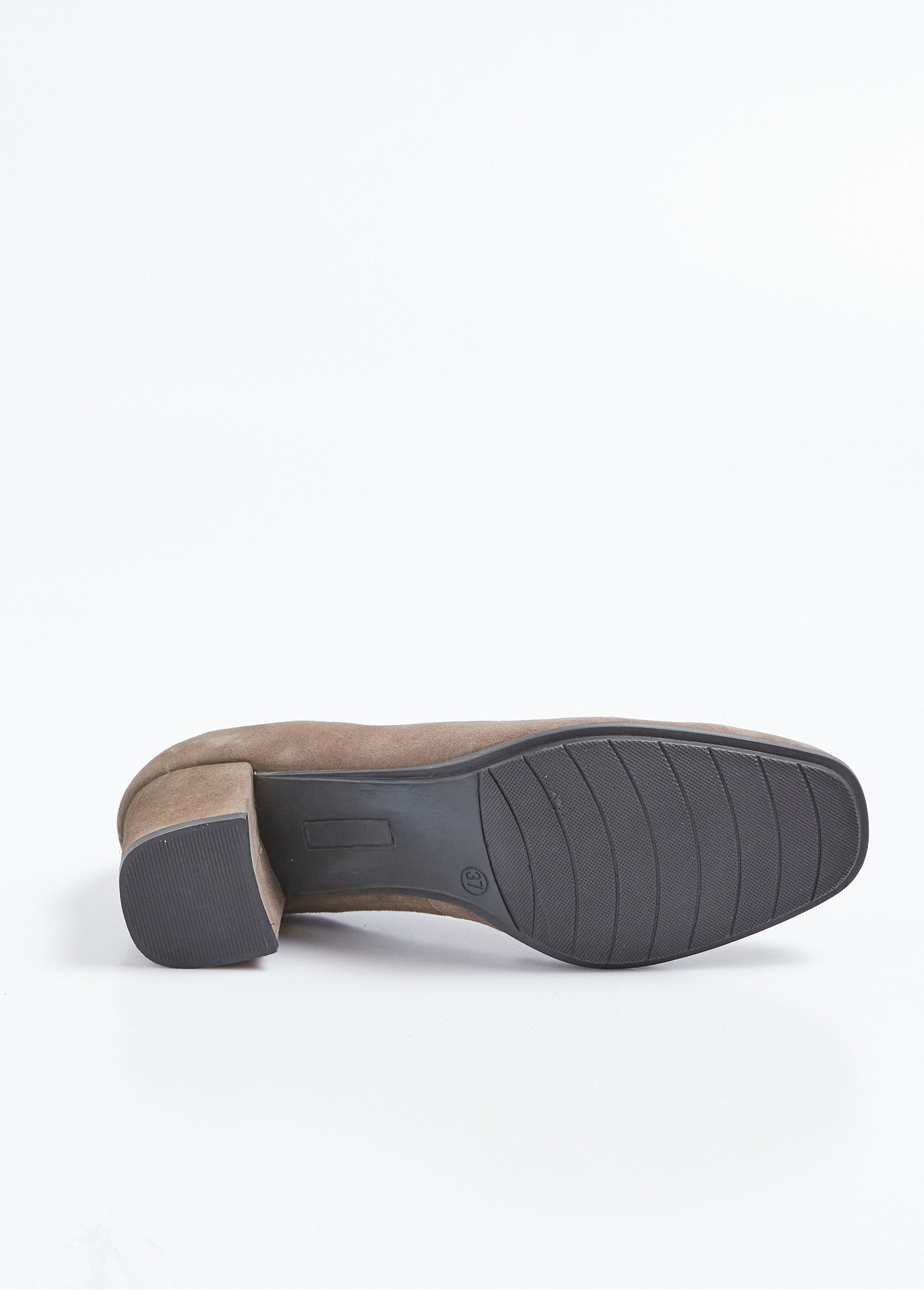 Suede_leather_heeled_pumps,_non-slip_Mole_UN1_slim