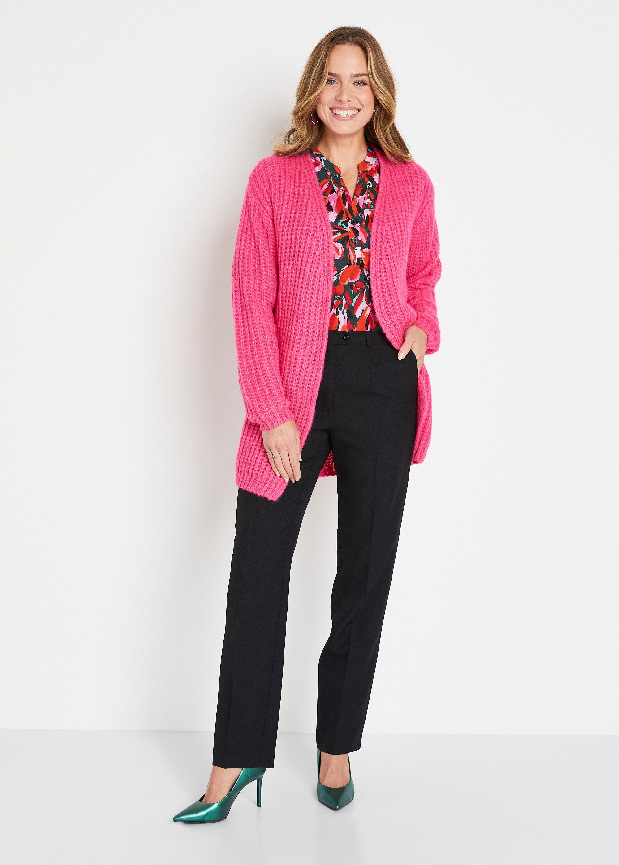 Long_cardigan,_plain_edge_to_edge,_large_knit_Fuchsia_SF1_slim