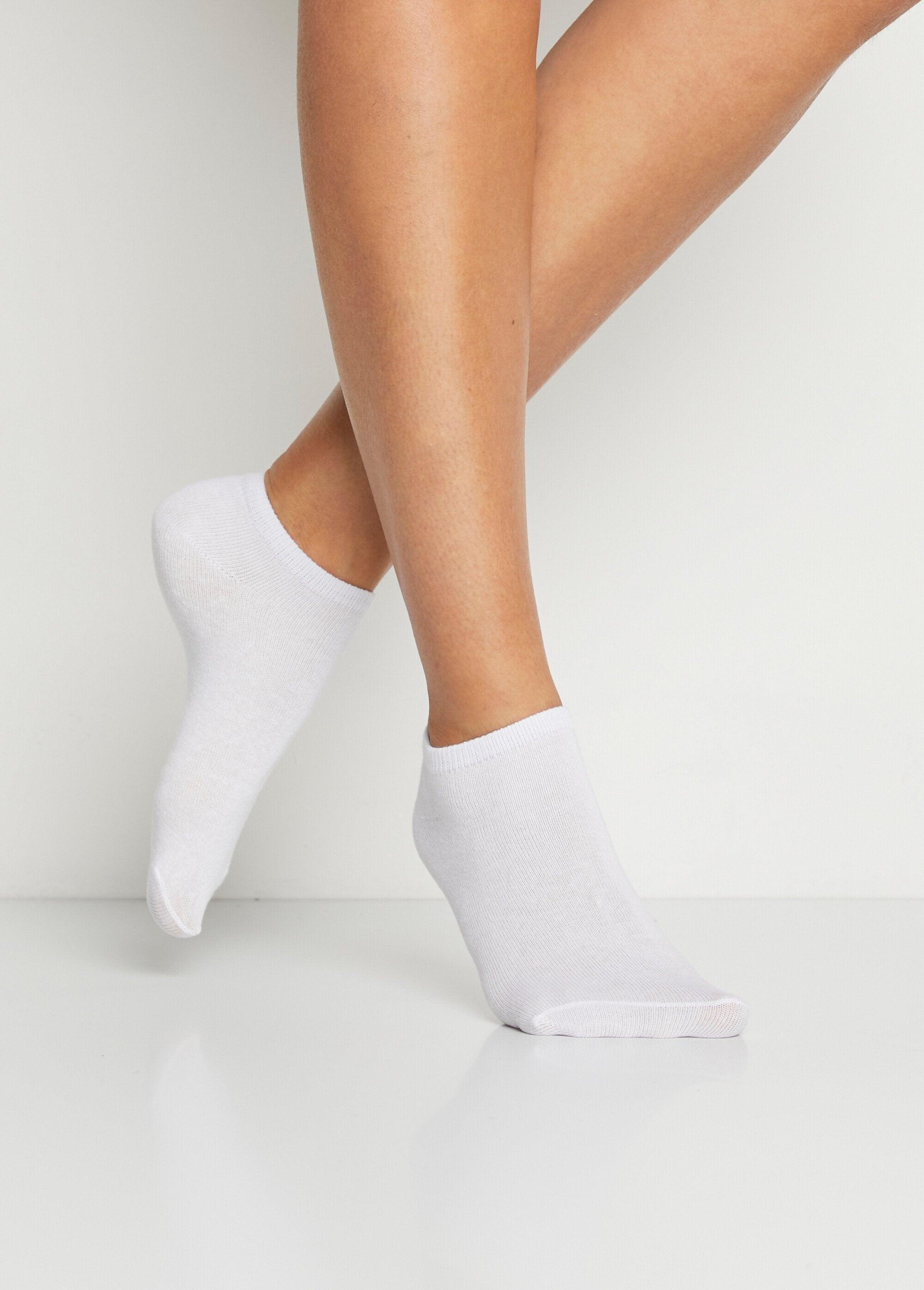 Discreet_ankle_socks_White_lot3_FA1_slim