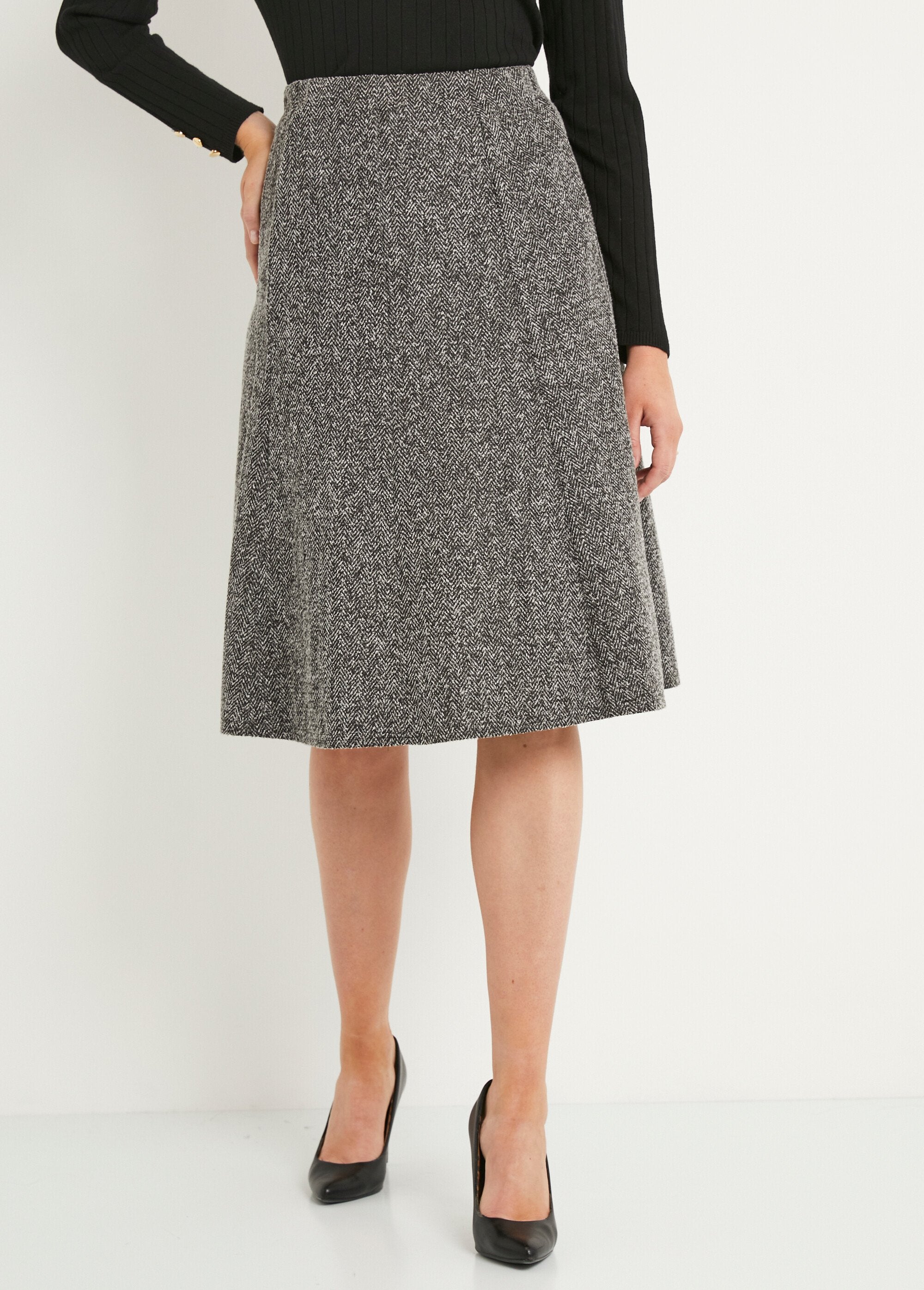 Jacquard_knit_flared_skirt_with_elasticated_waist_Gray_chevrons_FA1_slim