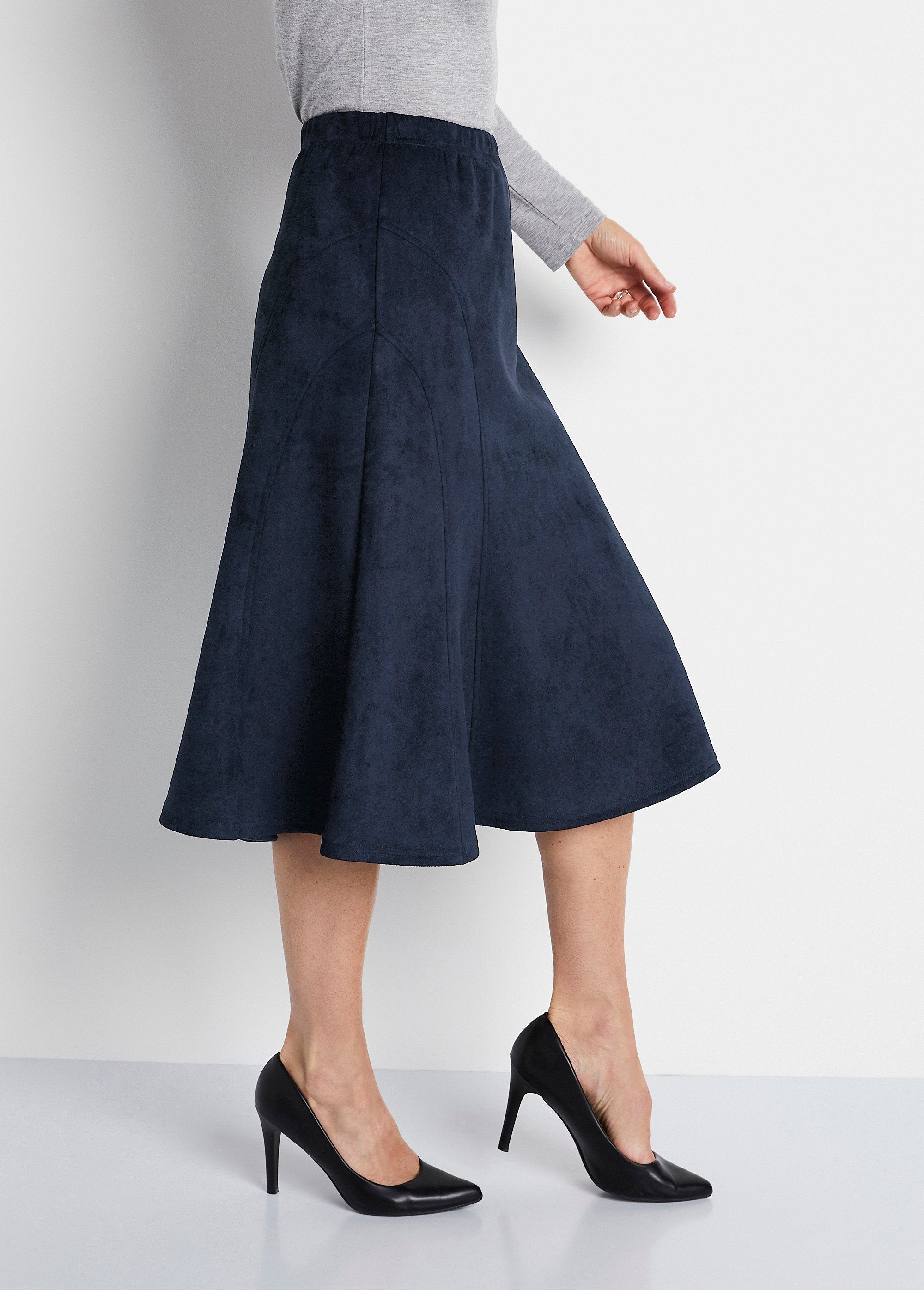 Long_flared_suede_knit_skirt_Marine_DR1_slim