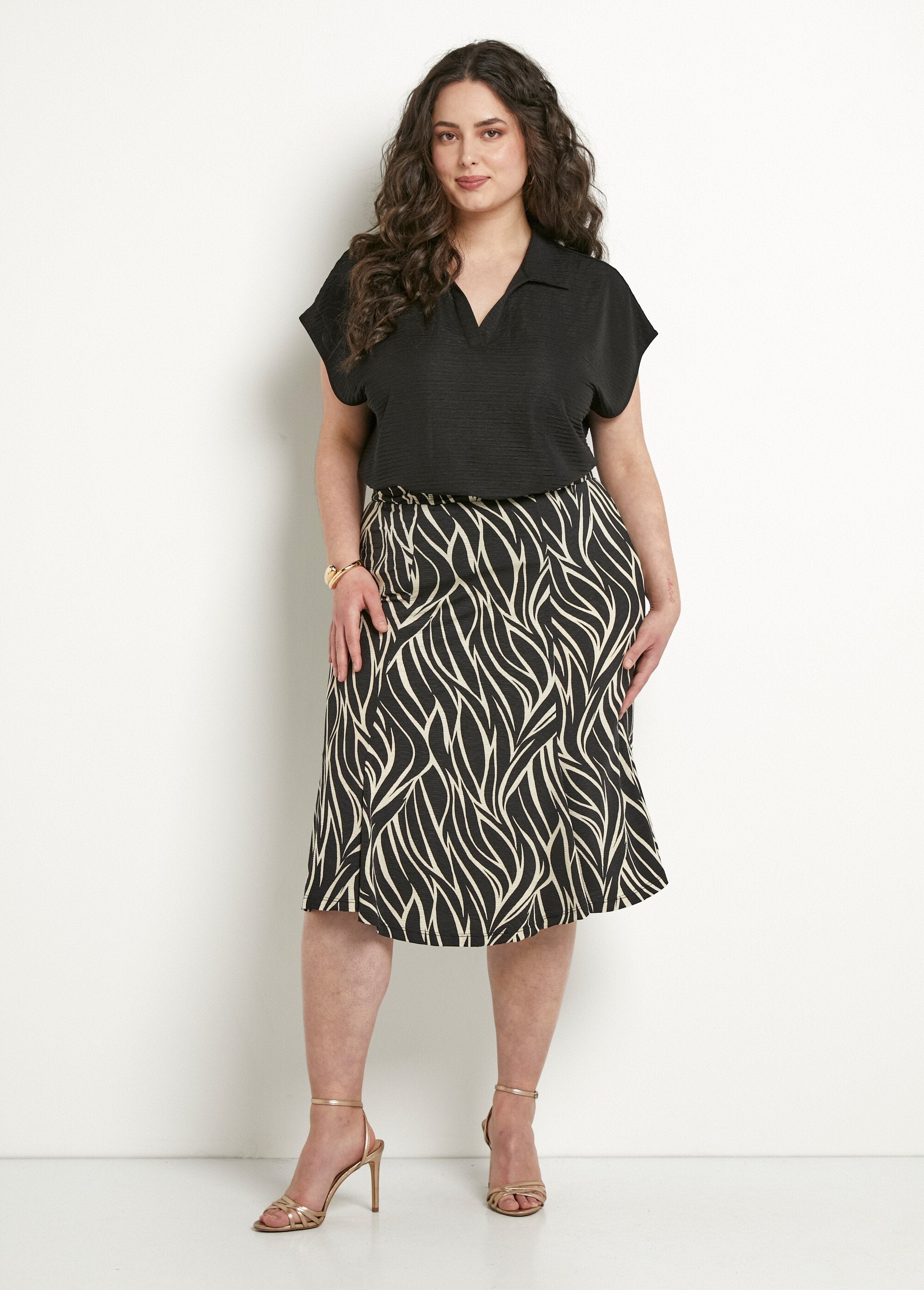 Zebra-print_flared_mid-length_skirt_with_elasticated_waistband_Beige_and_black_SF1_curvy