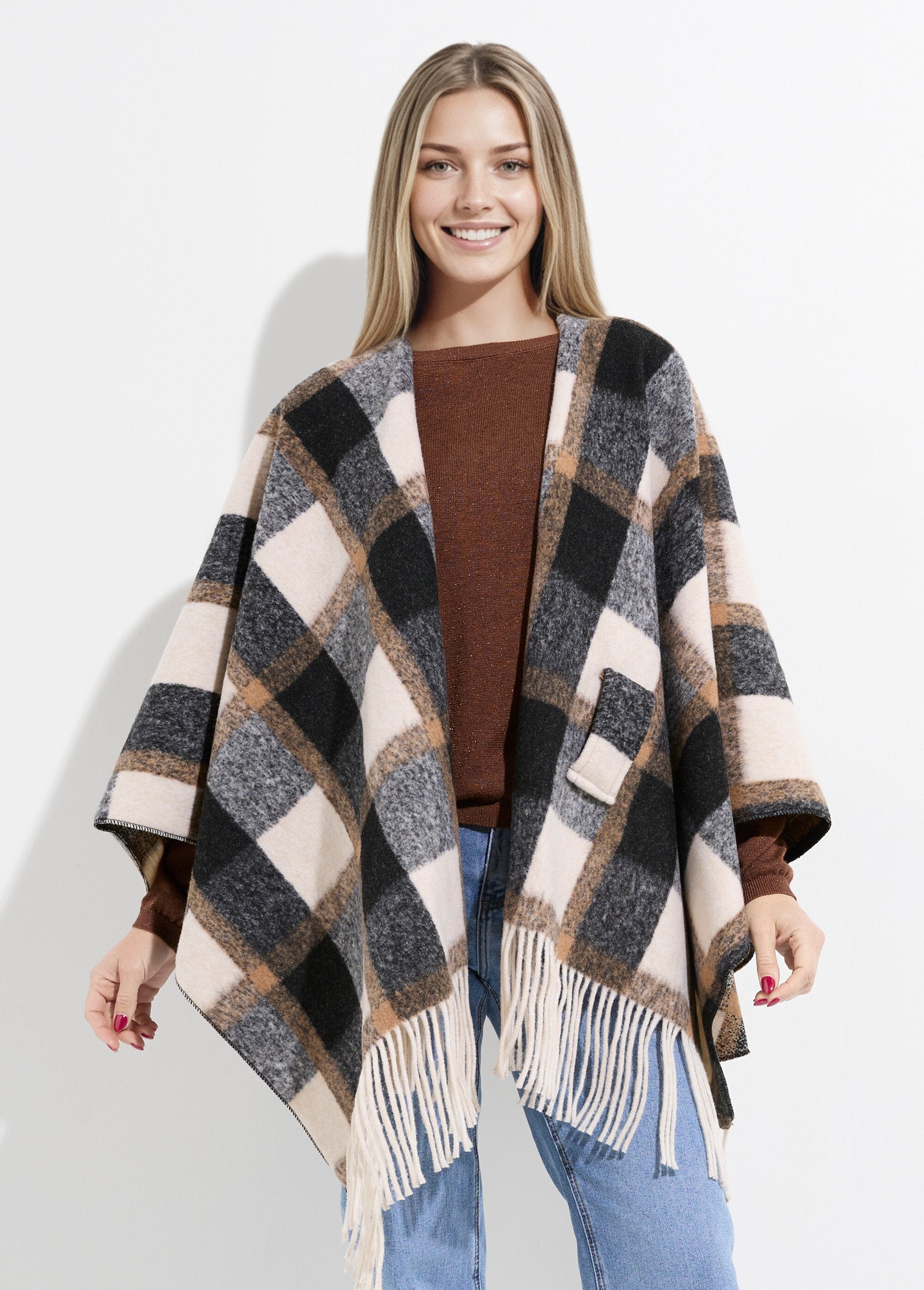 Wool-look_checked_cape_coat_Black_tiles_FA1_slim