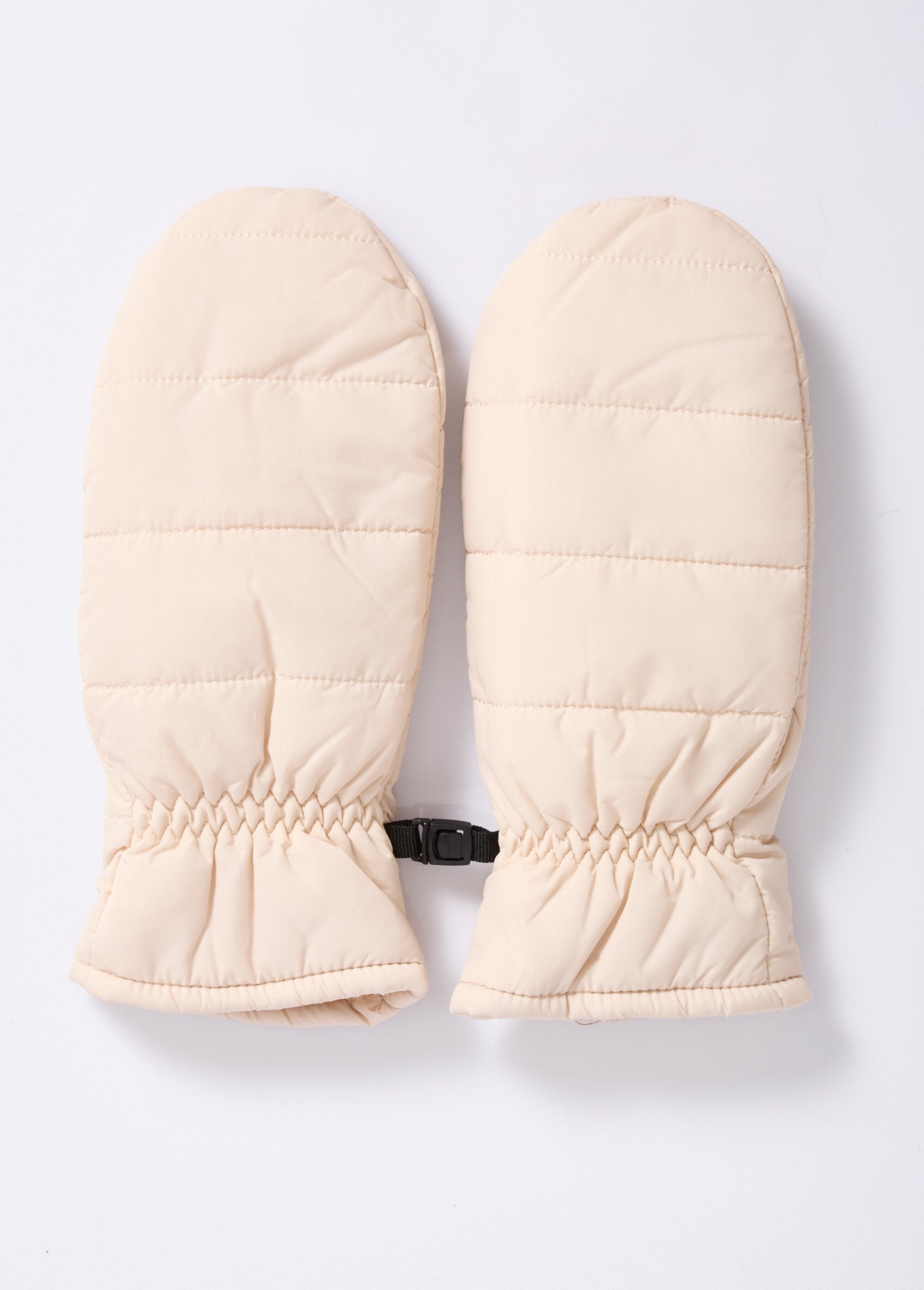 Warm_quilted_mittens_with_stitching_Beige_DE2_slim