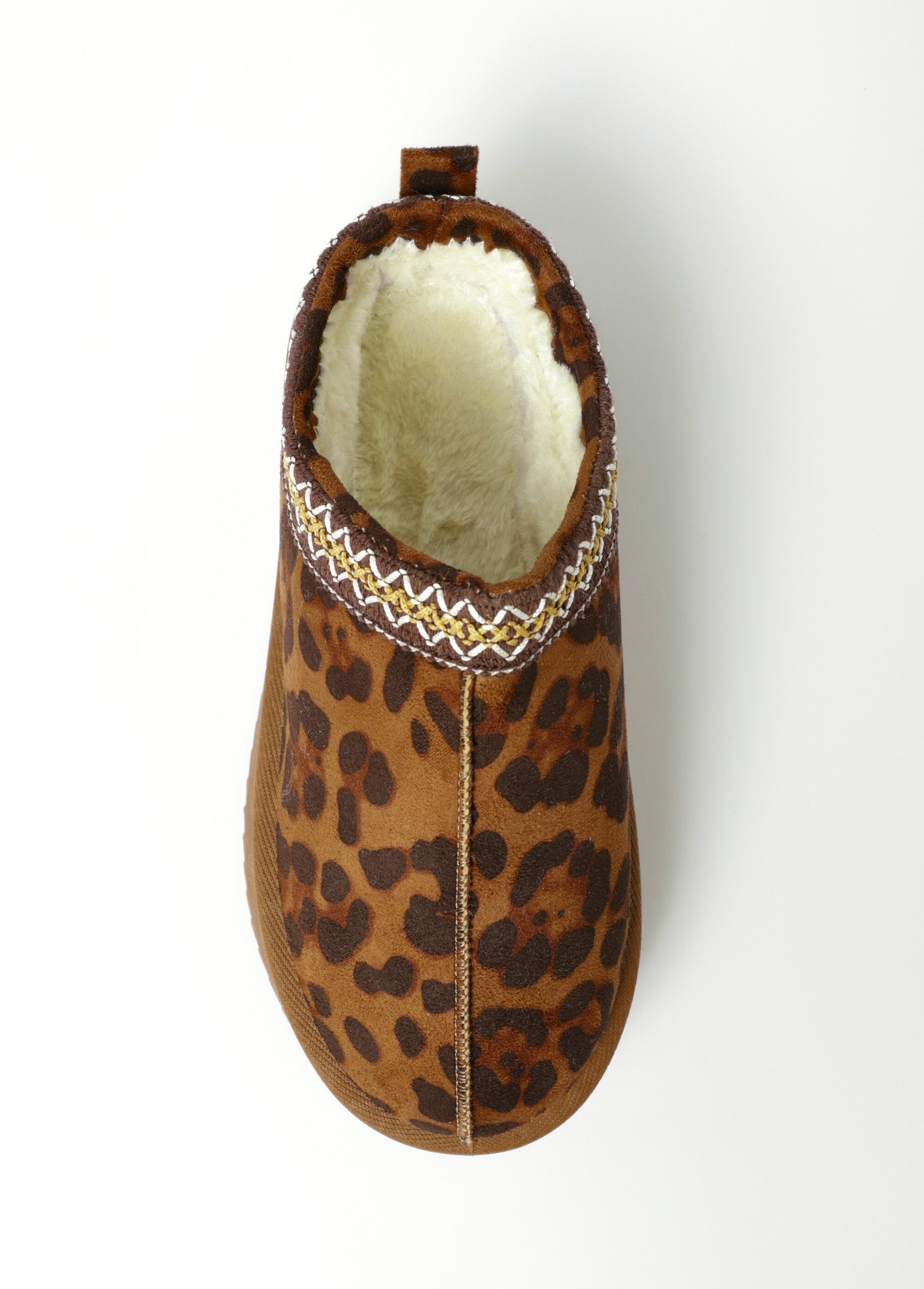 Mules_effet_daim_fourrées_et_compensées_Leopard_OV1_slim