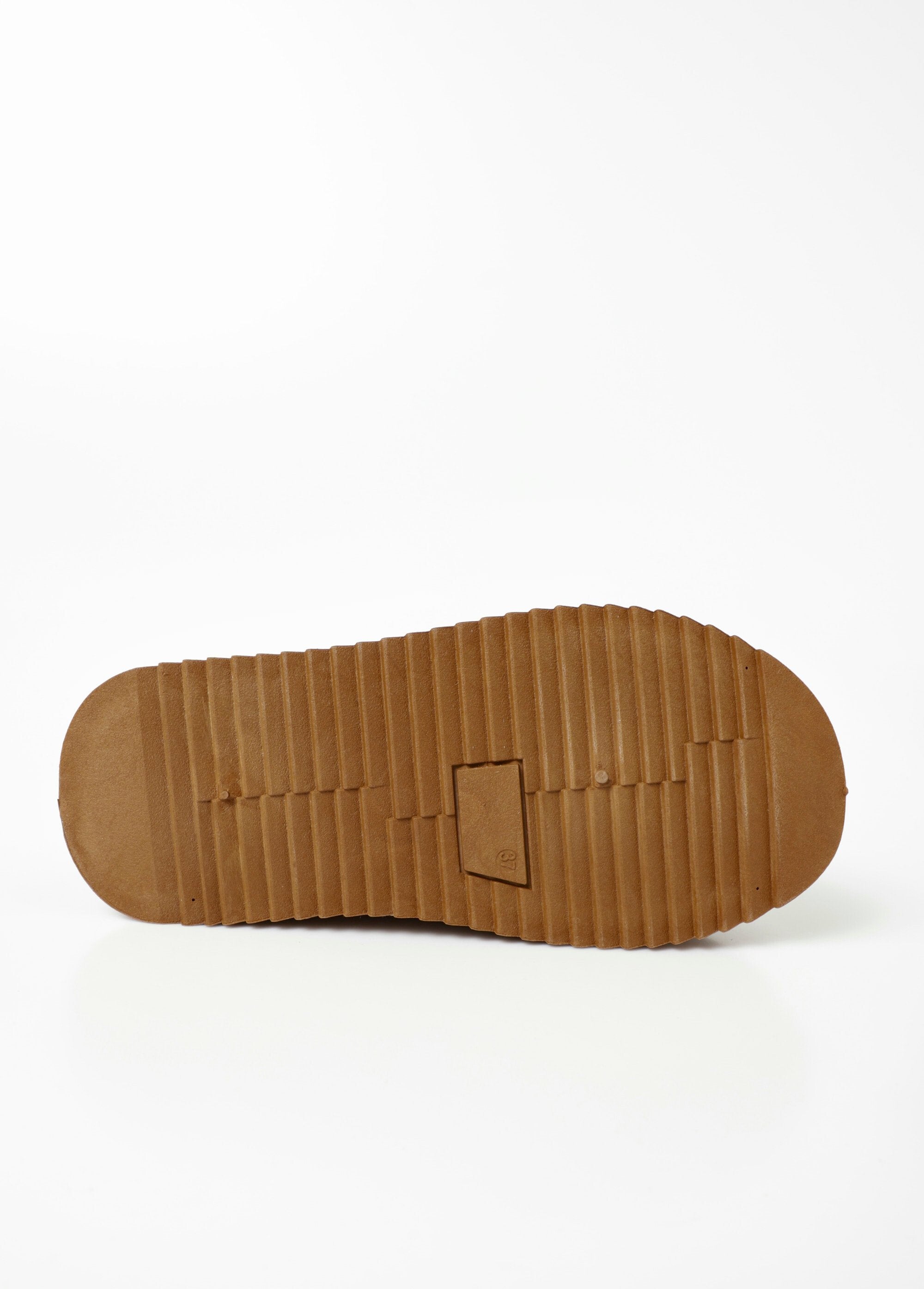 Mules_effet_daim_fourrées_et_compensées_Leopard_UN1_slim