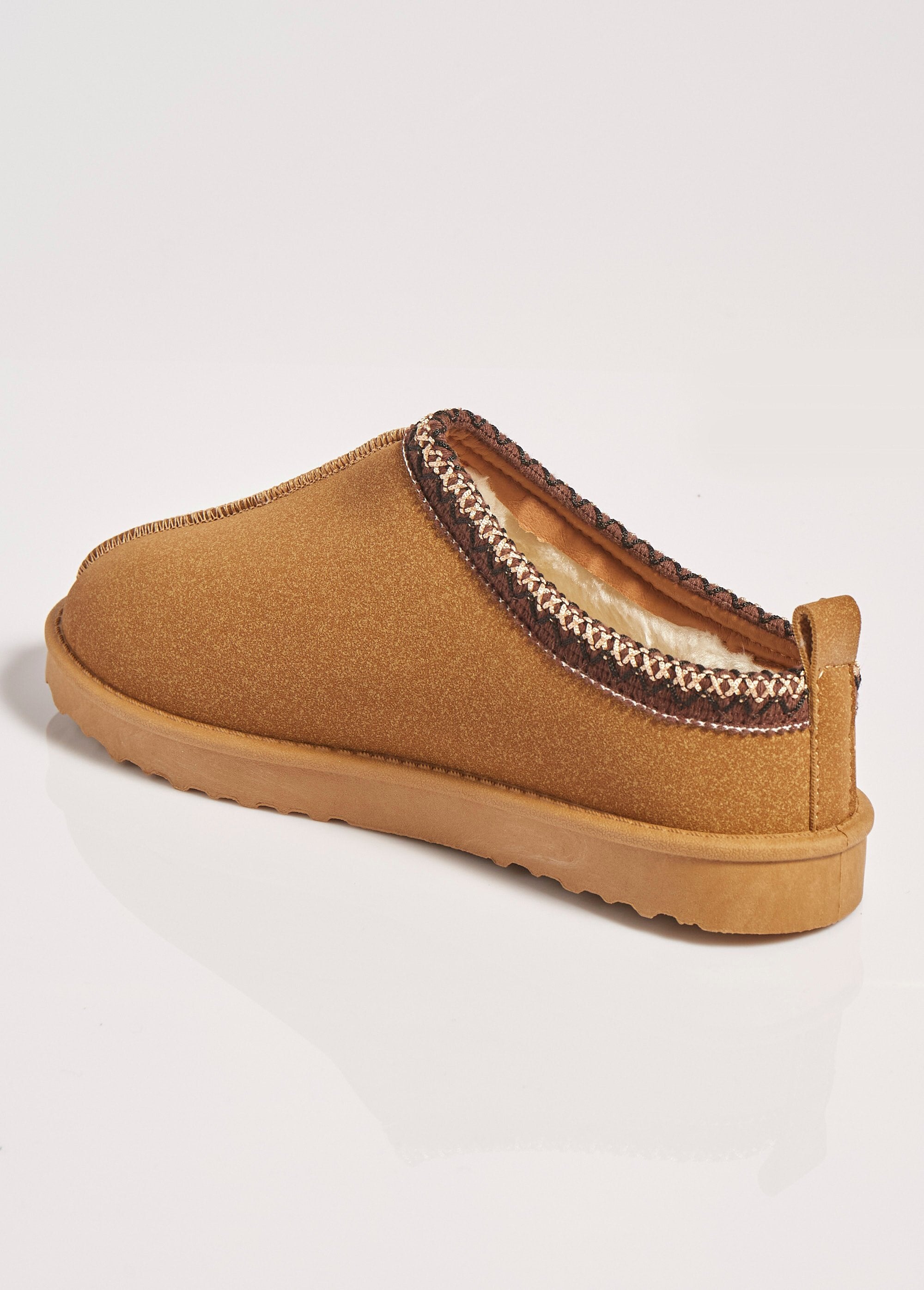 Flat_suede_mules_with_ethnic_details_camel_DO1_slim