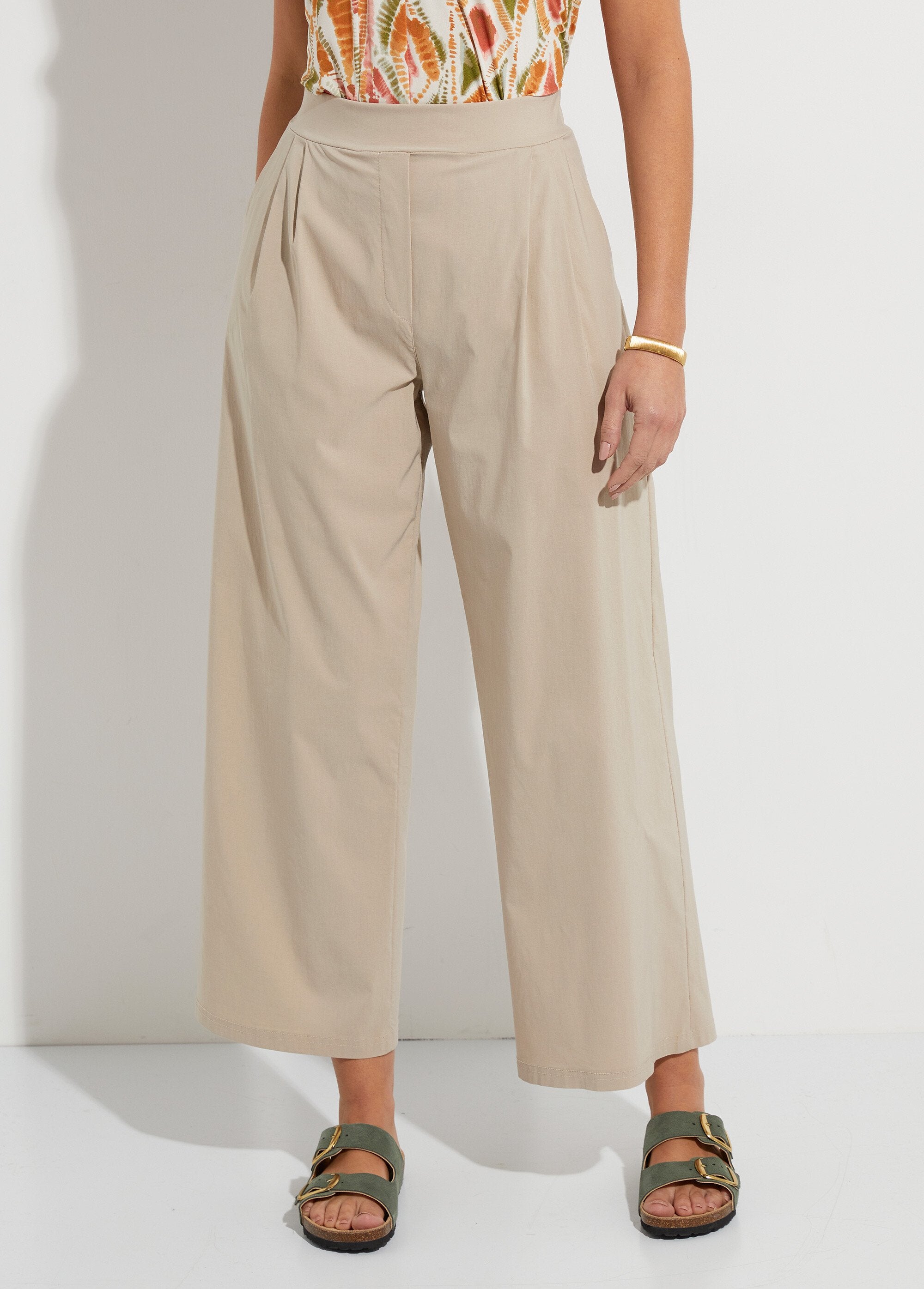 Straight-leg_trousers_with_pleats_and_an_elasticated_waistband_Beige_FA1_slim
