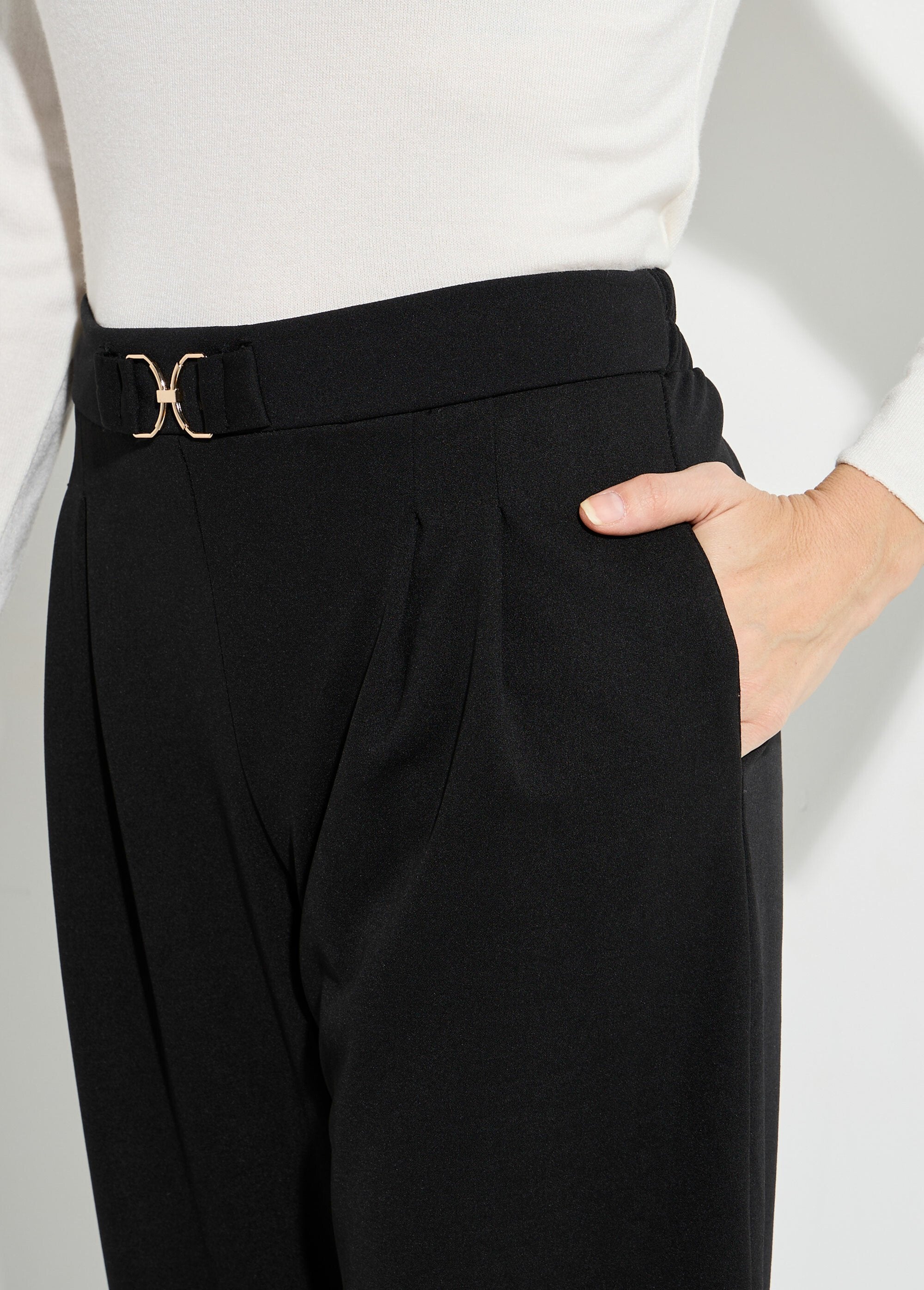 Wide-leg_knit_trousers_with_chic_metallic_detail_Black_DE2_slim