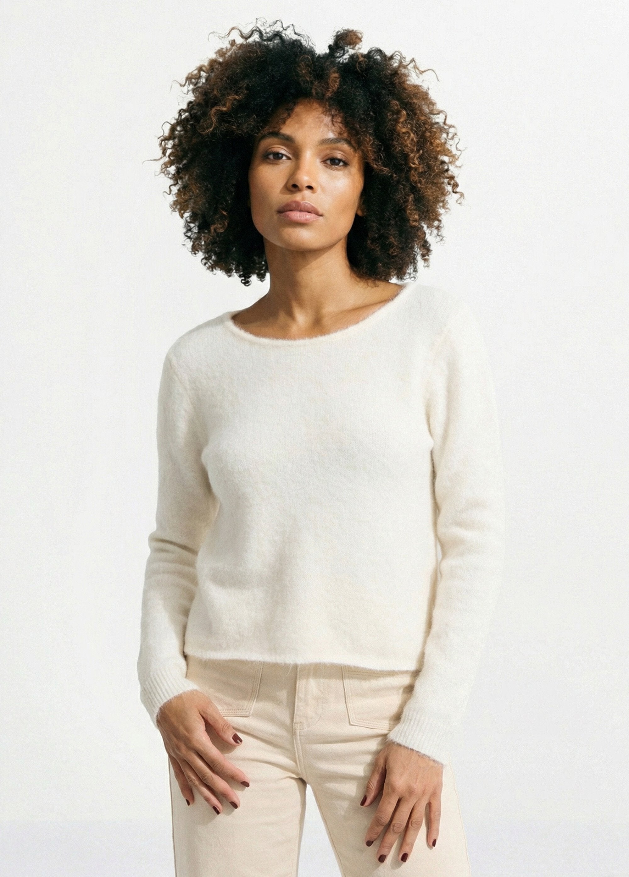 Wool_sweater_with_lace_back_detail_Ecru_FA1_slim