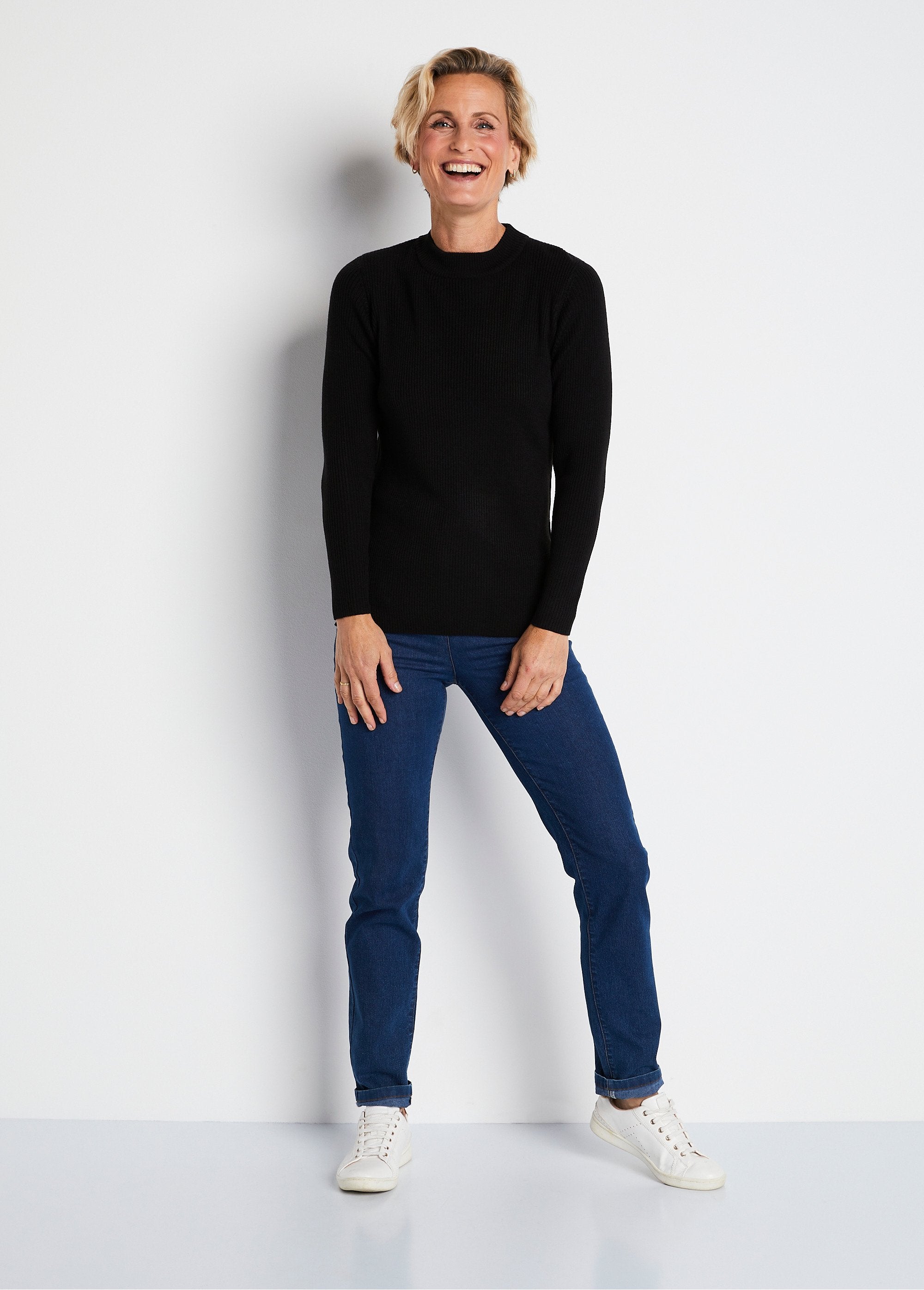 Pull_court_col_montant_maille_côtelée_Noir_SF1_slim