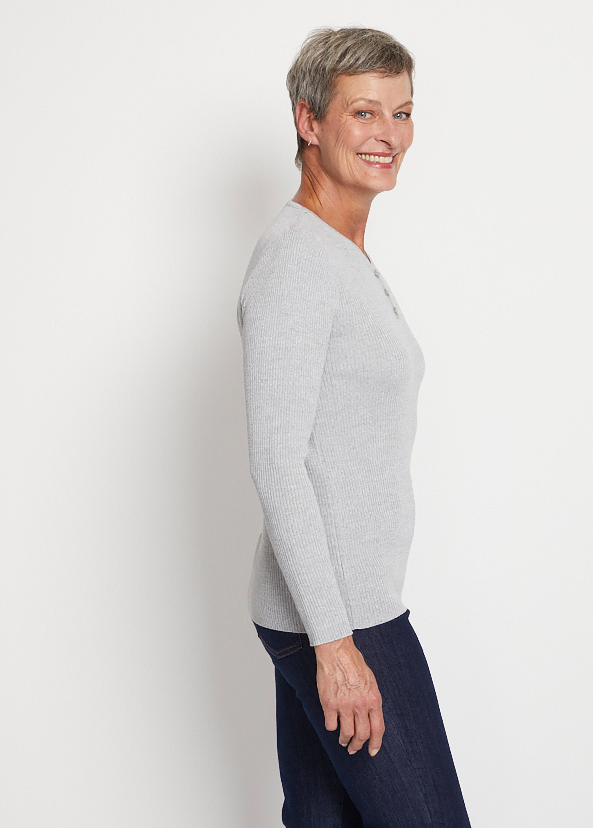 Tunisian_neckline_sweater_with_merino_wool_Heather_gray_DR1_slim