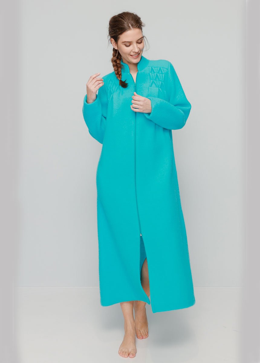 Courtelle®_zipped_knit_bathrobe_Green_FA1_slim