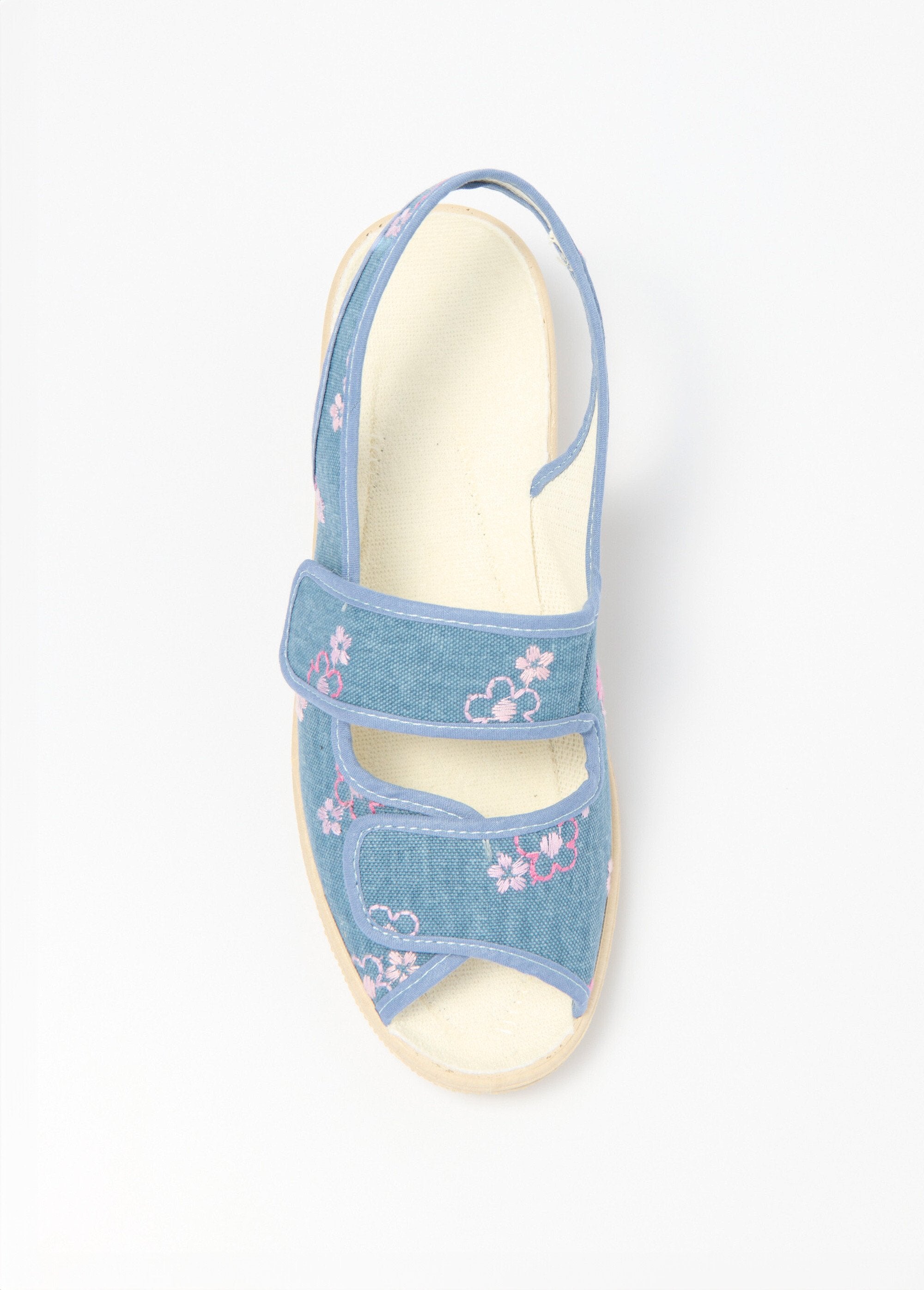 Embroidered_wedge_sandals_comfort_width_velcro_Jeans_OV1_slim