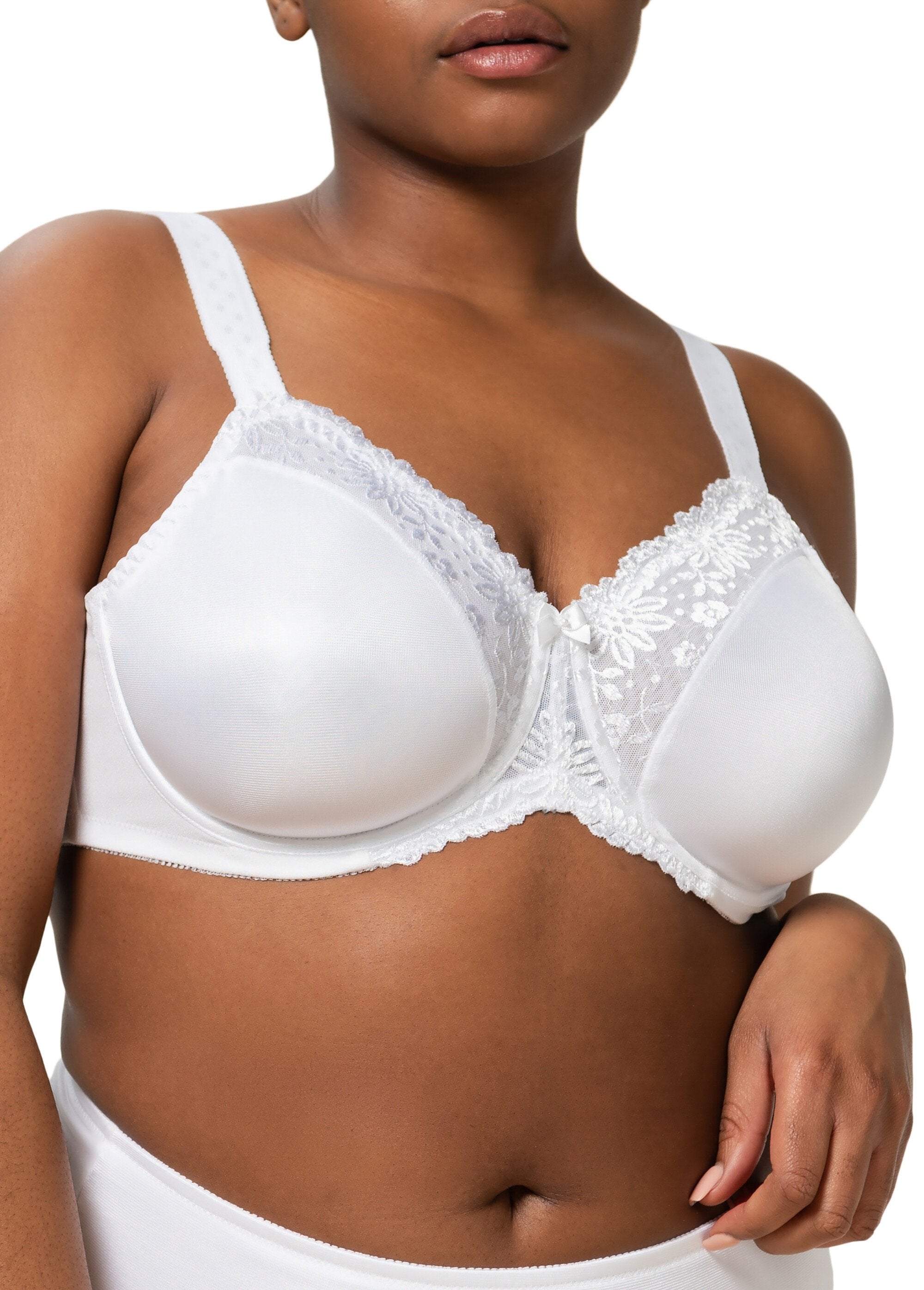 Triumph®_-_Underwired_minimizer_bra_White_FA1_curvy