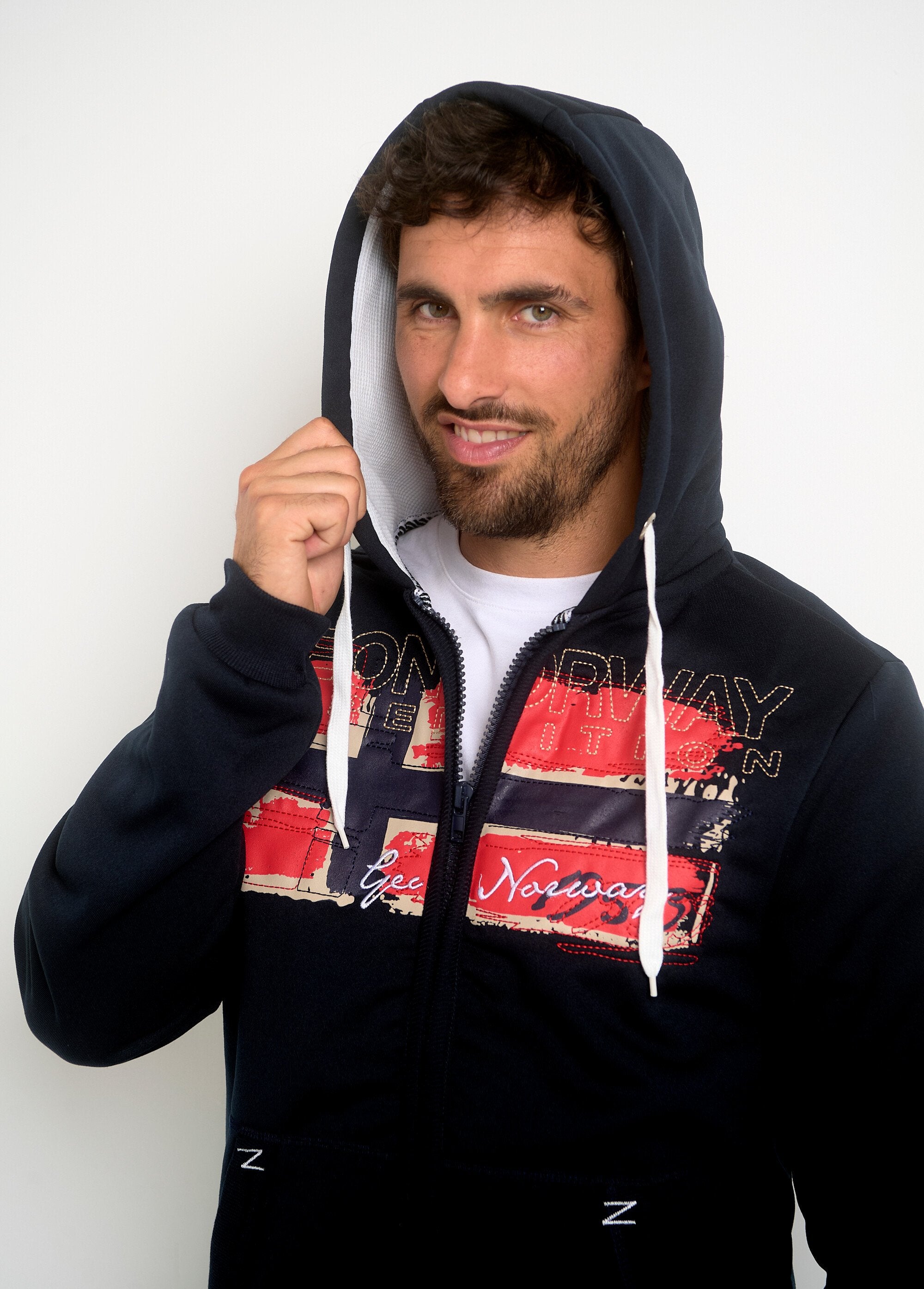 Kangaroo_pocket_zipped_hoodie_Navy_and_white_DE3_slim