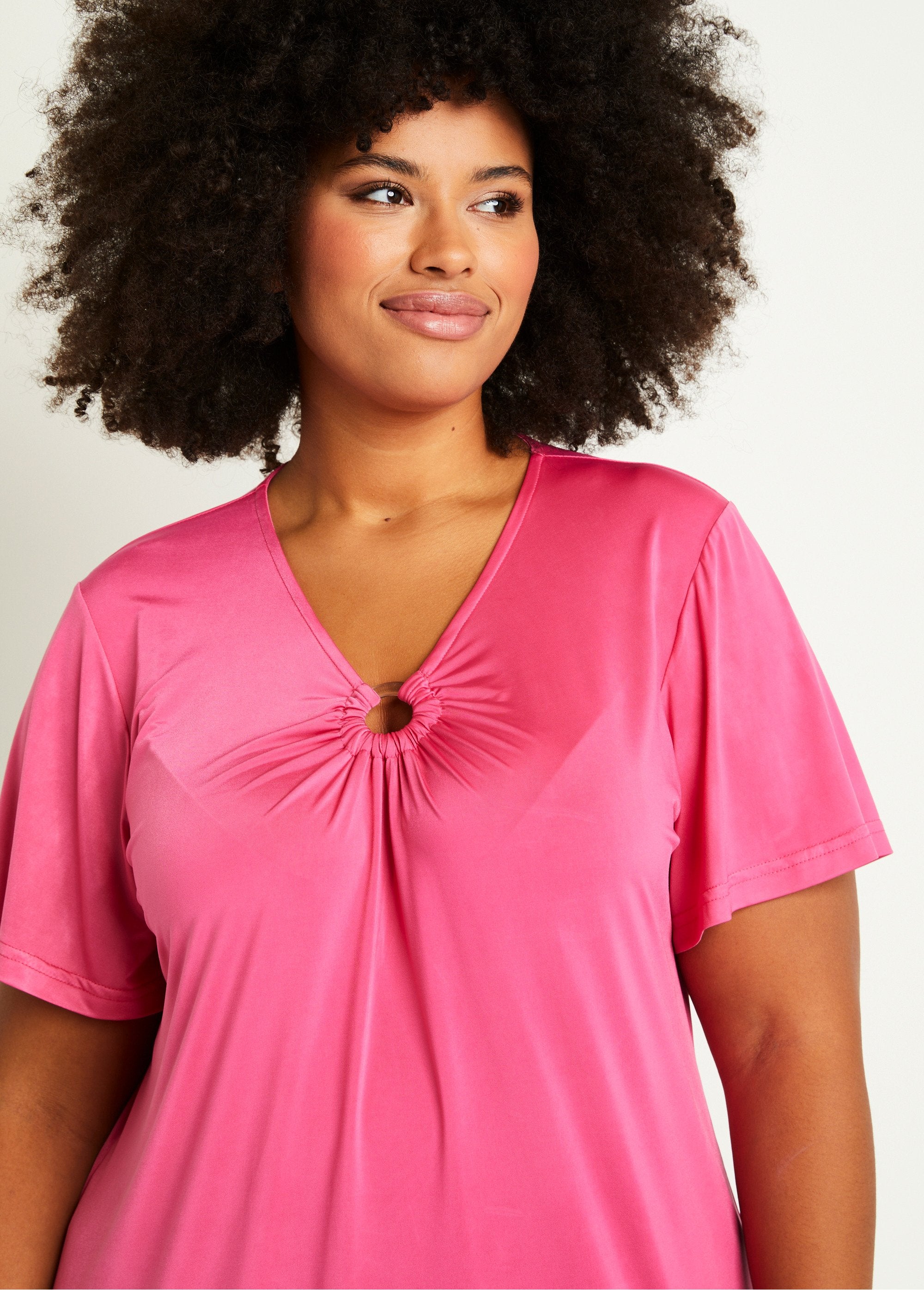 Loose_short_plain_or_foliage_t-shirt_Plain_fuchsia_DE1_curvy