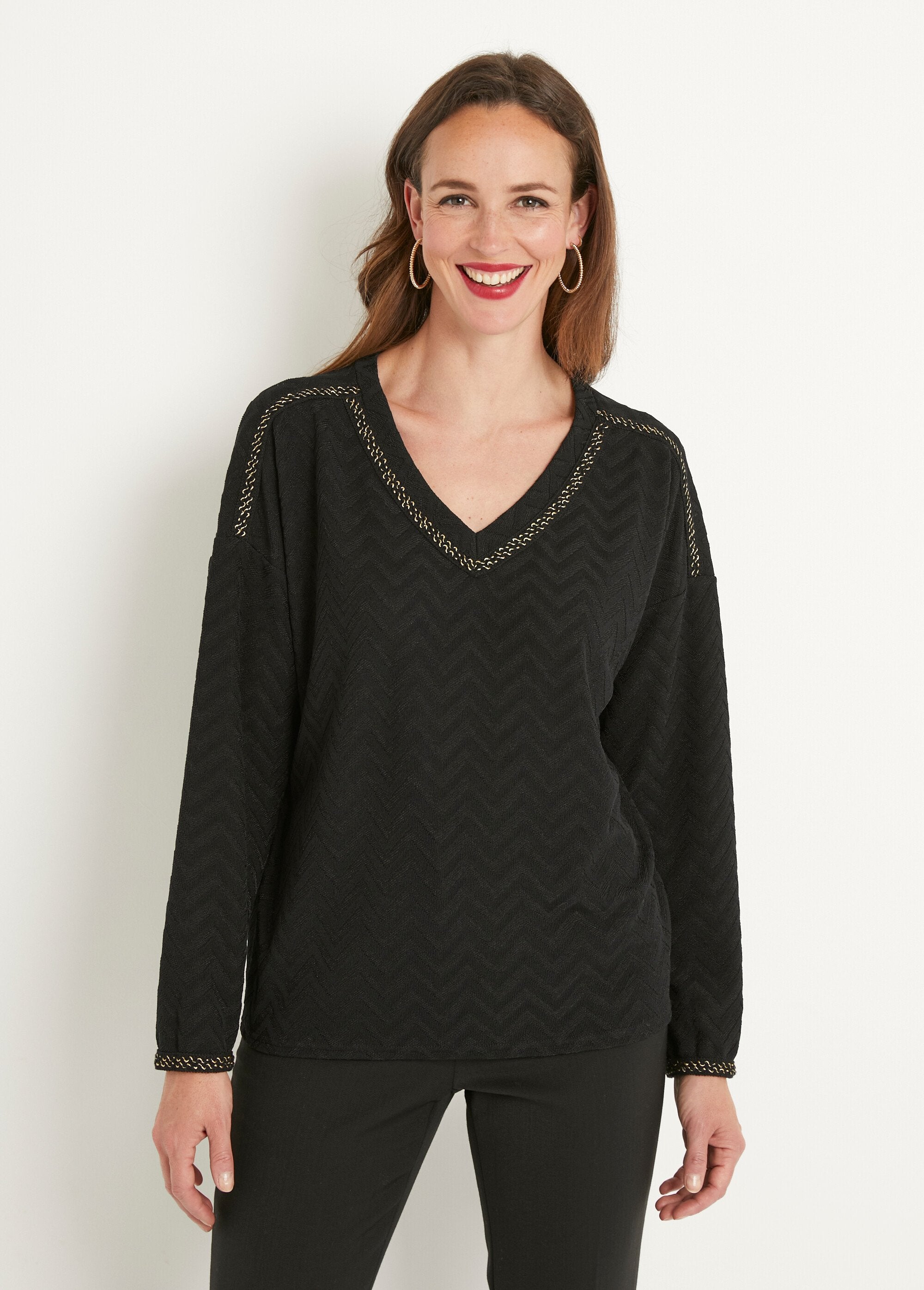 Long,_plain_V-neck_warm-knit_T-shirt_Black_FA1_slim